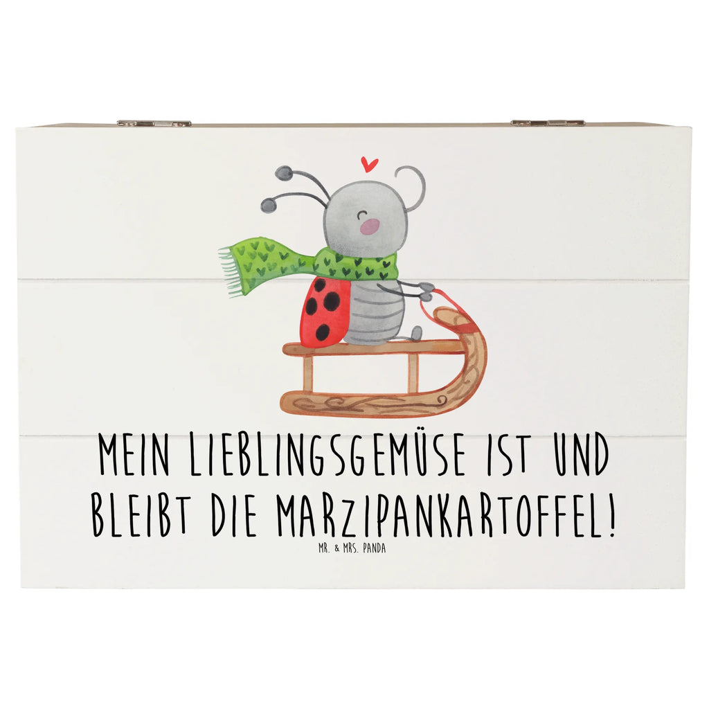 Holzkiste Smörle Rodeln box holz, aufbewahrungskiste mit deckel, aufbewahrungsboxen, Holzkiste mit Deckel, Holz Aufbewahrungsbox, truhe holz, holzschatulle, Holzkiste, Aufbewahrungsbox, Holztruhe, Aufbewahrungsbox aus Holz, aufbewahrungskisten, Schatulle, Holzboxen, aufbewahrungstruhe, Aufbewahrungsbox Holz, Holzbox, holzschachtel, Box aus Holz, kiste holz, holzkästchen, Holzkisten, Aufbewahrungskiste, holztruhen, Holzbox mit Deckel, Weihnachten, Nikolaus, Advent, Wintermotiv, Heiligabend, Winter, Weihnachtsdeko, Schlittenfahren, Marzipan, Smörle