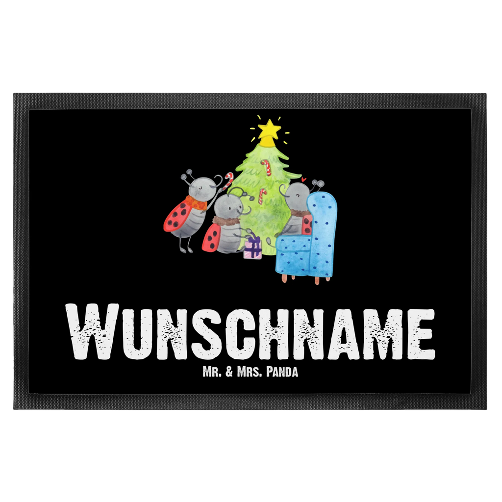 Personalisierte Fußmatte Weihnachten Smörle Personalisierte Fußmatte, Türvorleger personalisiert, Türvorleger mit Namen, Fußmatte bedrucken, Haustürmatte personalisiert, Personalisieruung, Personalisiert, Namensfussmatte, Fußmatte mit Namen, Bedrucken, Wunschnamen, Winter, Weihnachten, Weihnachtsdeko, Nikolaus, Advent, Heiligabend, Wintermotiv, Geschenk, Weihnachtsbaum, Pfefferminzstange, Tannennadeln