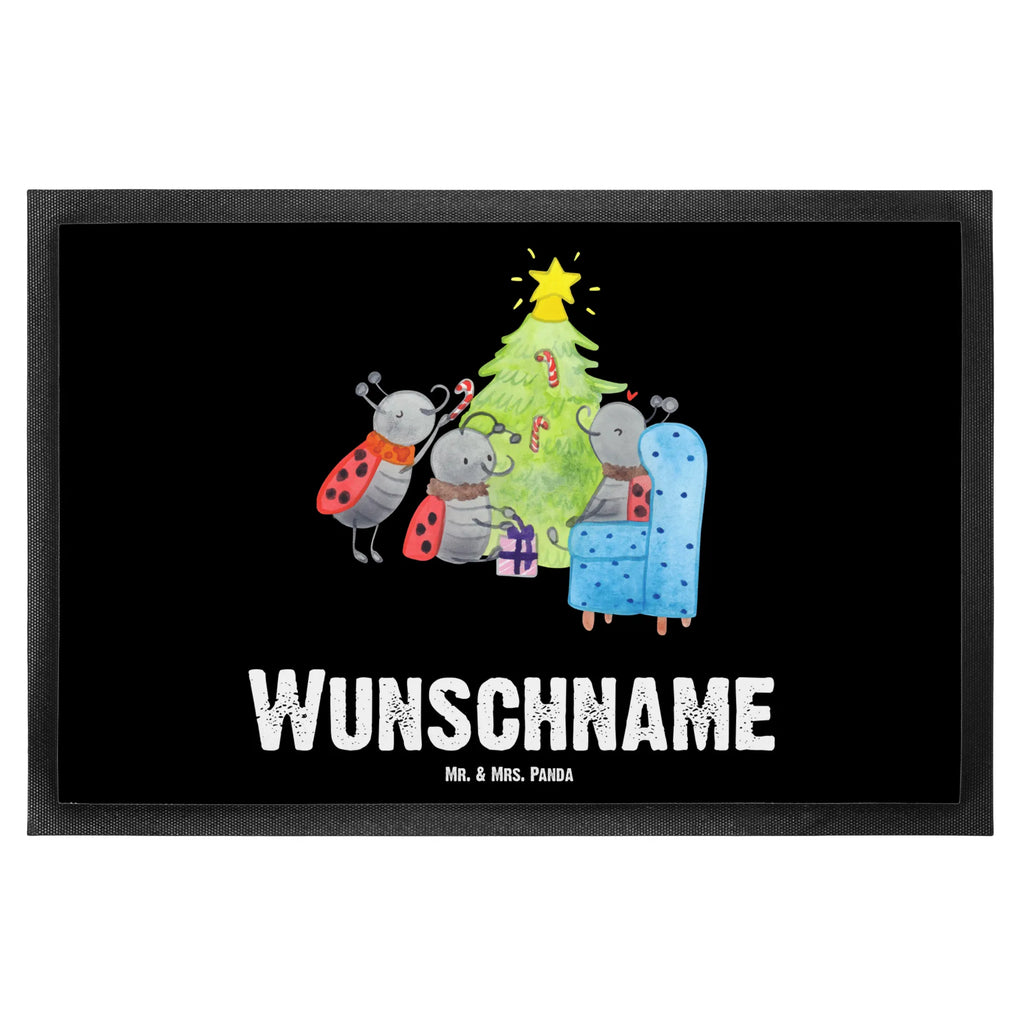 Personalisierte Fußmatte Weihnachten Smörle Personalisierte Fußmatte, Türvorleger personalisiert, Türvorleger mit Namen, Fußmatte bedrucken, Haustürmatte personalisiert, Personalisieruung, Personalisiert, Namensfussmatte, Fußmatte mit Namen, Bedrucken, Wunschnamen, Winter, Weihnachten, Weihnachtsdeko, Nikolaus, Advent, Heiligabend, Wintermotiv, Geschenk, Weihnachtsbaum, Pfefferminzstange, Tannennadeln