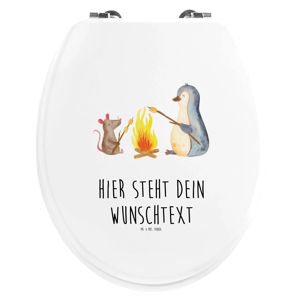 Personalisierter WC Sitz Motiv Pinguin Lagerfeuer Personalisierter Klodeckel, Personalisierter WC-Sitz, Personalisierter Toilettendeckel, Personalisierte Klobrille, Toilettendeckel mit Namen, WC Sitz mit Namen, Pinguin, Neustart, Maus, Büroalltag, Arbeit, Büro, Marshmallows, Motivation, Lebensspruch, Lagerfeuer, Leben, Job, Pinguine, Lebensmotivation, grillen, Feuer, Liebe