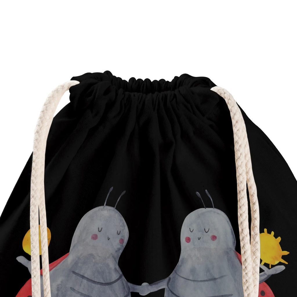 Personalisierter Sportbeutel Sternzeichen Zwilling Baumwoll Sportbeutel Personalisiert, Sportbeutel Bedruckt Mit Wunschtext, Sportbeutel Für Herren Mit Wunschtext, Gymbag Mit Wunschtext, Bunter Sportbeutel Mit Namen, Sportbeutel Geschenk Mit Namen, Sportrucksack Mit Namen, Kleiner Sportbeutel Mit Namen, Turnbeutel Personalisiert Mit Namen, Turnbeutel Kindergarten Mit Wunschtext, Sportbeutel Mit Namen, Waschbarer Sportbeutel Mit Wunschtext, Sportbeutel Mit Aufdruck, Schwarzer Sportbeutel Personalisiert, Sportbeutel Mit Initialen, Turnbeutel Mit Namen, Großer Sportbeutel Mit Wunschtext, Sportbeutel Mädchen Mit Wunschtext, Sportbeutel Mit Liebevollem Spruch, Faltbarer Sportbeutel Mit Text, Sportbeutel Mit Wunschtext, Turnbeutel Kita Mit Namen, Öko Sportbeutel Mit Wunschtext, Sportbeutel Selbst Gestalten, Festival Beutel, Turnbeutel Mit Wunschtext, Sportbeutel Kinder Mit Namen, Sportbeutel Für Damen Mit Namen, Gymsack, Sportbeutel Jungen Personalisiert, Personalisierter Sportbeutel, Sportbeutel Schule Personalisiert, Leichter Sportbeutel Mit Namen, Sportbeutel Personalisiert, Sportbeutel Mit Spruch, Sternzeichen, Tierkreiszeichen, Horoskop, Astrologie, Aszendent, Glückskäfer, Zwillingsbruder, Marienkäfer, Zwillinge, Geburtstag Mai, Zwilling Sternzeichen, Zwillingsschwester, Geschenk Mai, Zwilling Geschenk, Geschenk Juni