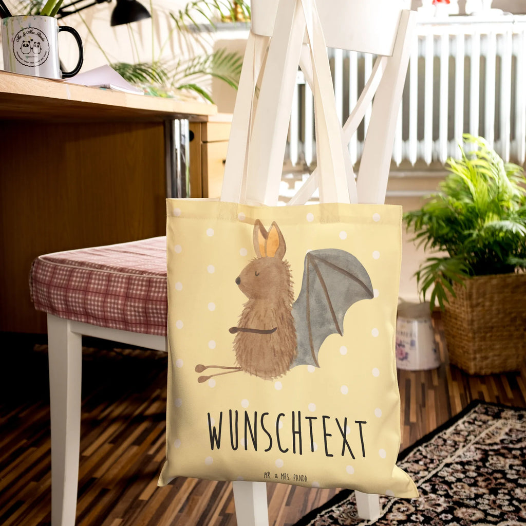 Personalisierte Einkaufstasche Fledermaus sitzend Lustige Tragetasche Mit Text, Einkaufstasche Personalisiert, Bunte Tragetasche Mit Namen, Personalisierte Tragetasche, Große Tragetasche Mit Namen, Tragetasche Mit Personalisierung, Baumwolltasche Mit Namen, Umweltfreundliche Tragetasche Mit Namen, Stofftasche Mit Wunschtext, Tragetasche Selbst Gestalten, Tragetasche Mit Wunschtext, Tragetasche Für Alltag Mit Text, Tragetasche Für Schule Mit Wunschtext, Tragetasche Als Geschenk Mit Wunschtext, Vintage Tragetasche Mit Wunschtext, Tragetasche Für Herren Personalisiert, Tragetasche Für Kinder Mit Wunschtext, Tragetasche Für Damen Mit Namen, Tragetasche Modern Mit Gravur, Tragetasche Für Büro Mit Namen, Kleine Tragetasche Mit Text, Nachhaltige Tragetasche Personalisiert, Wiederverwendbare Tragetasche Mit Wunschtext, Design Tragetasche Personalisiert, Tragetasche Mit Namen, Leinentasche Mit Gravur, Tragetasche Mit Text, Faltbare Tragetasche Mit Wunschtext, Tragetasche Mit Spruch, Jutetasche Mit Wunschtext, Tragetasche Mit Motiv Und Wunschtext, Tragetasche Für Einkäufe Personalisiert, Tragetasche Bedruckt Mit Wunschtext, Tragetasche Personalisiert, Tragetasche Mit Initialen, Tiermotive, Gute Laune, lustige Sprüche, Tiere, entspannen, Motivation, Fledermaus, Fledermäuse