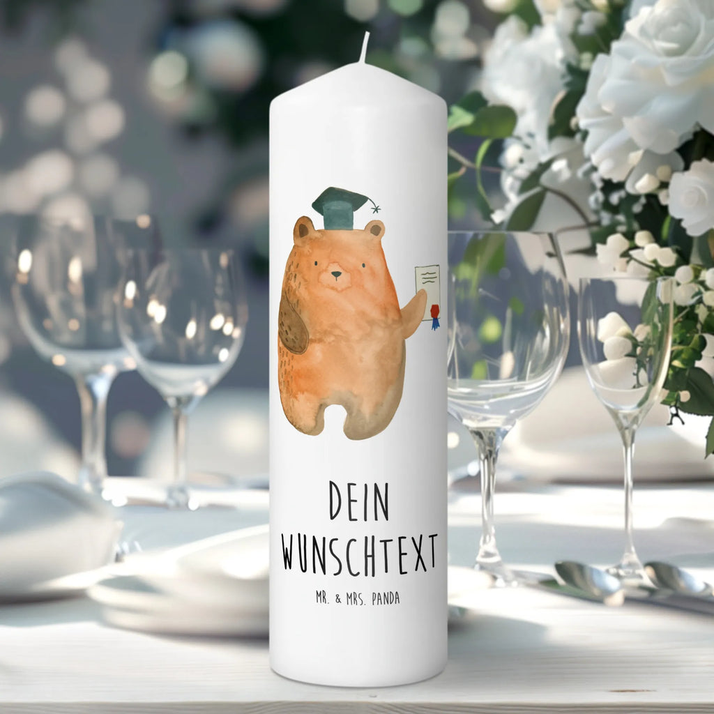 Personalizowana świeca Niedźwiedź Egzamin Votivkerze Mit Wunschname, Duftkerze Mit Namen, Adventskerze Mit Wunschname, Kerze Für Geburtstag Mit Wunschname, Kerze Mit Prägung Und Wunschname, Osterkerze Mit Namen, Taufekerze Mit Namensgravur, Tafelkerze Mit Wunschname, Outdoor-Kerze Mit Namensgravur, Blockkerze Mit Namensdruck, Glas-Kerze Mit Wunschname, Gedenkkerze Mit Namen, Kerze Mit Spruch Und Namen, Firmungskerze Mit Wunschname, Tischkerze Mit Namensdruck, Bio-Kerze Mit Wunschname, Stabkerze Mit Gravur, Handgemachte Kerze Mit Wunschname, Trauerkerze Mit Namen, Personalisierte Kerze, Sojawachskerze Mit Namensdruck, Handgegossene Kerze Mit Namen, Stumpenkerze Mit Namensgravur, Streukerze Mit Namensdruck, Kerze Für Hochzeit Mit Namensgravur, Laternenkerze Mit Namensdruck, Fair-Trade-Kerze Mit Namensgravur, Gartenkerze Mit Namen, Gastgeschenk Kerze Mit Namen, Holz-Kerze Mit Namen, Bienenwachskerze Mit Wunschname, Kerzen-Set Mit Namensgravur, Schwimmkerze Mit Namen, Metall-Kerze Mit Namensgravur, Weihnachtskerze Mit Namensgravur, Andachtskerze Mit Namensgravur, Grabkerze Mit Namensgravur, Teelicht Mit Namensdruck, LED-Kerze Mit Wunschname, Kerze Mit Namen, Stearinkerze Mit Gravur, Kommunionkerze Mit Namen, Teddy, Bär, Teddybär, Abschluss, Abitur, Prüfung Bestanden, Abschlusszeugnis, Prüfungen, Zeugnis