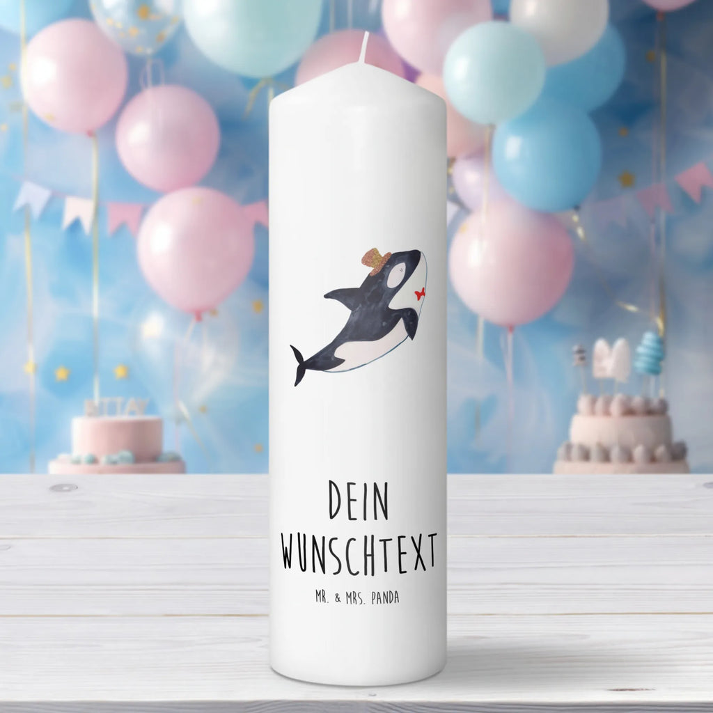 Personalisierte Kerze Orca Zylinder Streukerze Mit Namensdruck, Kerzen-Set Mit Namensgravur, Handgegossene Kerze Mit Namen, Adventskerze Mit Wunschname, Kerze Mit Namen, Holz-Kerze Mit Namen, Gartenkerze Mit Namen, Osterkerze Mit Namen, Trauerkerze Mit Namen, Votivkerze Mit Wunschname, Gastgeschenk Kerze Mit Namen, Taufekerze Mit Namensgravur, Kerze Für Hochzeit Mit Namensgravur, Schwimmkerze Mit Namen, Andachtskerze Mit Namensgravur, Glas-Kerze Mit Wunschname, Kerze Für Geburtstag Mit Wunschname, Fair-Trade-Kerze Mit Namensgravur, Stumpenkerze Mit Namensgravur, LED-Kerze Mit Wunschname, Outdoor-Kerze Mit Namensgravur, Bienenwachskerze Mit Wunschname, Kommunionkerze Mit Namen, Stabkerze Mit Gravur, Stearinkerze Mit Gravur, Kerze Mit Spruch Und Namen, Teelicht Mit Namensdruck, Sojawachskerze Mit Namensdruck, Kerze Mit Prägung Und Wunschname, Firmungskerze Mit Wunschname, Gedenkkerze Mit Namen, Tischkerze Mit Namensdruck, Grabkerze Mit Namensgravur, Personalisierte Kerze, Blockkerze Mit Namensdruck, Duftkerze Mit Namen, Handgemachte Kerze Mit Wunschname, Tafelkerze Mit Wunschname, Metall-Kerze Mit Namensgravur, Bio-Kerze Mit Wunschname, Weihnachtskerze Mit Namensgravur, Laternenkerze Mit Namensdruck, Meerestiere, Meer, Urlaub, Fest, Konfetti, Orca, Feier, Glitter, Glückwunsch, Geburtstag, Fete, Glitzer, Narwal