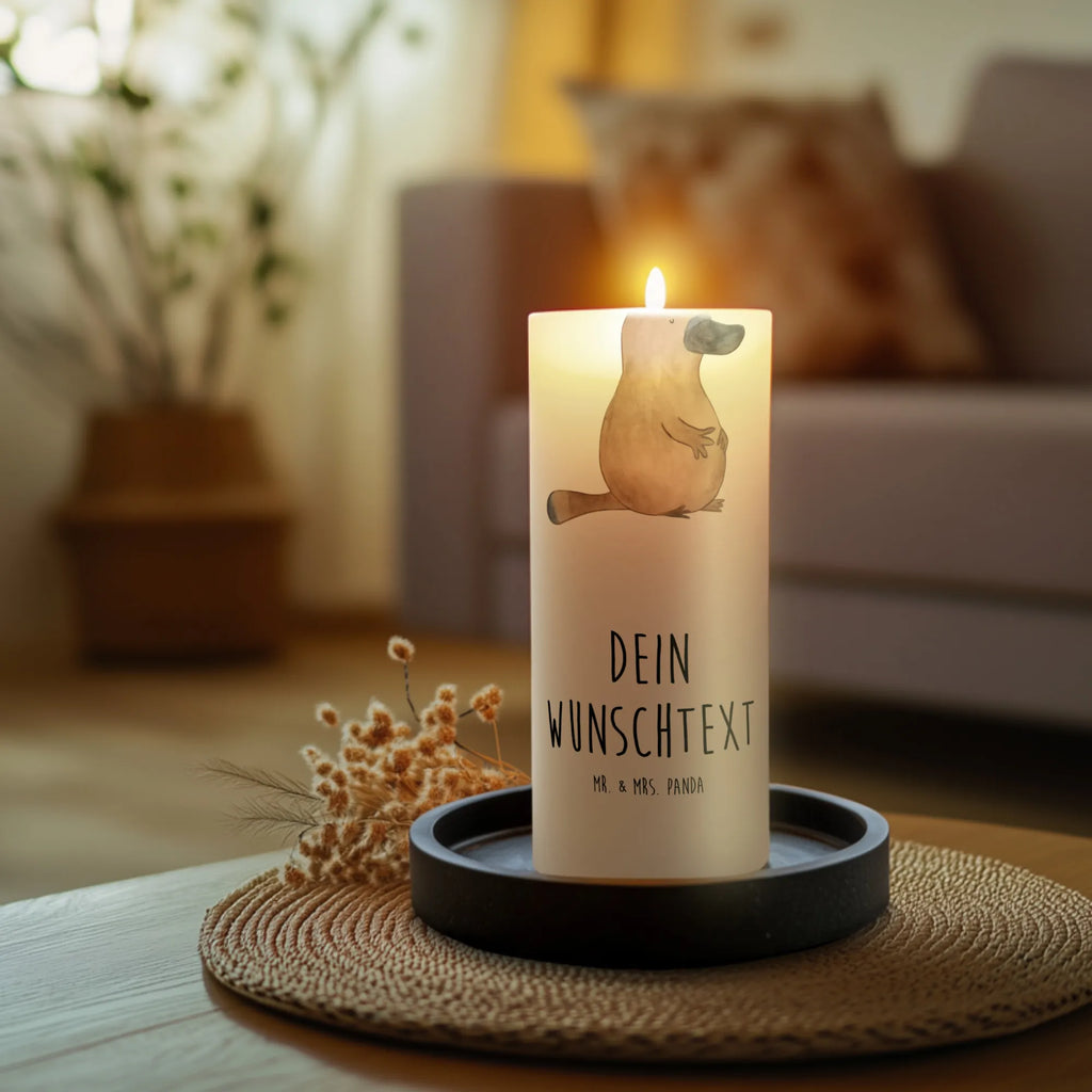 Personalised candle platypus courage Schwimmkerze Mit Namen, Laternenkerze Mit Namensdruck, Andachtskerze Mit Namensgravur, Grabkerze Mit Namensgravur, Adventskerze Mit Wunschname, Gedenkkerze Mit Namen, Duftkerze Mit Namen, Weihnachtskerze Mit Namensgravur, Teelicht Mit Namensdruck, Kerze Mit Namen, Gartenkerze Mit Namen, Trauerkerze Mit Namen, Tischkerze Mit Namensdruck, Firmungskerze Mit Wunschname, Kerze Für Hochzeit Mit Namensgravur, Taufekerze Mit Namensgravur, Bio-Kerze Mit Wunschname, Tafelkerze Mit Wunschname, Kommunionkerze Mit Namen, Kerzen-Set Mit Namensgravur, Osterkerze Mit Namen, Blockkerze Mit Namensdruck, Stearinkerze Mit Gravur, Kerze Mit Spruch Und Namen, Handgegossene Kerze Mit Namen, Kerze Mit Prägung Und Wunschname, Glas-Kerze Mit Wunschname, Handgemachte Kerze Mit Wunschname, Sojawachskerze Mit Namensdruck, Streukerze Mit Namensdruck, Metall-Kerze Mit Namensgravur, Kerze Für Geburtstag Mit Wunschname, Fair-Trade-Kerze Mit Namensgravur, Stumpenkerze Mit Namensgravur, Votivkerze Mit Wunschname, Personalisierte Kerze, Outdoor-Kerze Mit Namensgravur, Gastgeschenk Kerze Mit Namen, Bienenwachskerze Mit Wunschname, LED-Kerze Mit Wunschname, Stabkerze Mit Gravur, Holz-Kerze Mit Namen, Meer, Urlaub, Meerestiere, Training, Neuanfang, Schnabeltier, mutig, Motivation, Neustart, Lebensweisheit, Raodtrip, Weltreise, Schnabeltiere, Büro, Arbeit, Mut