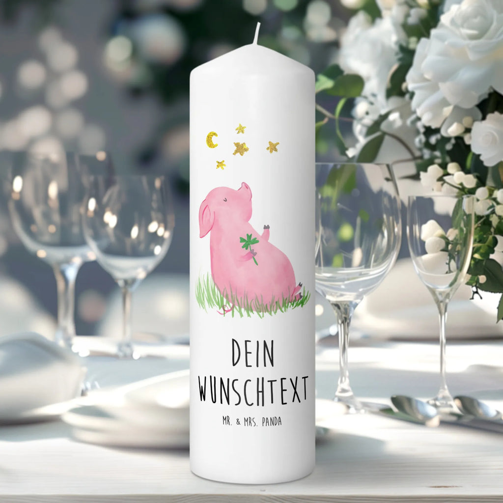 Personalisierte Kerze Glücksschwein Kerze Für Hochzeit Mit Namensgravur, Gedenkkerze Mit Namen, Stumpenkerze Mit Namensgravur, Stearinkerze Mit Gravur, Kerze Mit Namen, Andachtskerze Mit Namensgravur, Metall-Kerze Mit Namensgravur, Kommunionkerze Mit Namen, Bienenwachskerze Mit Wunschname, Kerze Mit Spruch Und Namen, Votivkerze Mit Wunschname, Weihnachtskerze Mit Namensgravur, Kerze Mit Prägung Und Wunschname, Glas-Kerze Mit Wunschname, Blockkerze Mit Namensdruck, Fair-Trade-Kerze Mit Namensgravur, Kerze Für Geburtstag Mit Wunschname, Gastgeschenk Kerze Mit Namen, Osterkerze Mit Namen, Sojawachskerze Mit Namensdruck, Teelicht Mit Namensdruck, Tafelkerze Mit Wunschname, Firmungskerze Mit Wunschname, Schwimmkerze Mit Namen, Kerzen-Set Mit Namensgravur, Handgemachte Kerze Mit Wunschname, Grabkerze Mit Namensgravur, Trauerkerze Mit Namen, LED-Kerze Mit Wunschname, Streukerze Mit Namensdruck, Taufekerze Mit Namensgravur, Tischkerze Mit Namensdruck, Outdoor-Kerze Mit Namensgravur, Gartenkerze Mit Namen, Handgegossene Kerze Mit Namen, Adventskerze Mit Wunschname, Holz-Kerze Mit Namen, Stabkerze Mit Gravur, Bio-Kerze Mit Wunschname, Duftkerze Mit Namen, Laternenkerze Mit Namensdruck, Personalisierte Kerze, Lustige Sprüche, Tiere, Tiermotive, Gute Laune, Glücksbringer, Glücksschwein. Glück, Motivation, Sernchen, Träume, Schweinchen, Sterne, Ziele, Schwein