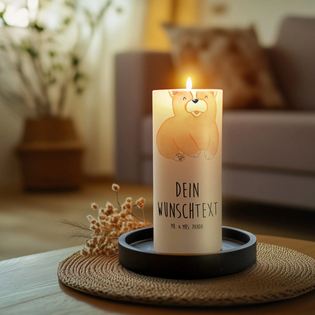 Personalised candle Corgi Fair-Trade-Kerze Mit Namensgravur, Stabkerze Mit Gravur, Stearinkerze Mit Gravur, Tischkerze Mit Namensdruck, Handgegossene Kerze Mit Namen, Kerze Mit Namen, Kerzen-Set Mit Namensgravur, Weihnachtskerze Mit Namensgravur, Schwimmkerze Mit Namen, Streukerze Mit Namensdruck, Blockkerze Mit Namensdruck, Sojawachskerze Mit Namensdruck, Adventskerze Mit Wunschname, Bio-Kerze Mit Wunschname, Duftkerze Mit Namen, Personalisierte Kerze, Kerze Für Geburtstag Mit Wunschname, Taufekerze Mit Namensgravur, Bienenwachskerze Mit Wunschname, Outdoor-Kerze Mit Namensgravur, Gedenkkerze Mit Namen, Handgemachte Kerze Mit Wunschname, Teelicht Mit Namensdruck, Gastgeschenk Kerze Mit Namen, Kerze Für Hochzeit Mit Namensgravur, Firmungskerze Mit Wunschname, Metall-Kerze Mit Namensgravur, Kommunionkerze Mit Namen, Grabkerze Mit Namensgravur, Trauerkerze Mit Namen, Glas-Kerze Mit Wunschname, Gartenkerze Mit Namen, LED-Kerze Mit Wunschname, Holz-Kerze Mit Namen, Tafelkerze Mit Wunschname, Kerze Mit Prägung Und Wunschname, Andachtskerze Mit Namensgravur, Votivkerze Mit Wunschname, Kerze Mit Spruch Und Namen, Laternenkerze Mit Namensdruck, Osterkerze Mit Namen, Stumpenkerze Mit Namensgravur, Hund, Hundemotiv, Haustier, Hunderasse, Tierliebhaber, Hundebesitzer, Sprüche, Hundespruch, Welsh Corgie Pembroke, Spruch, Lebensfreude, Motivation, britisch, Corgie