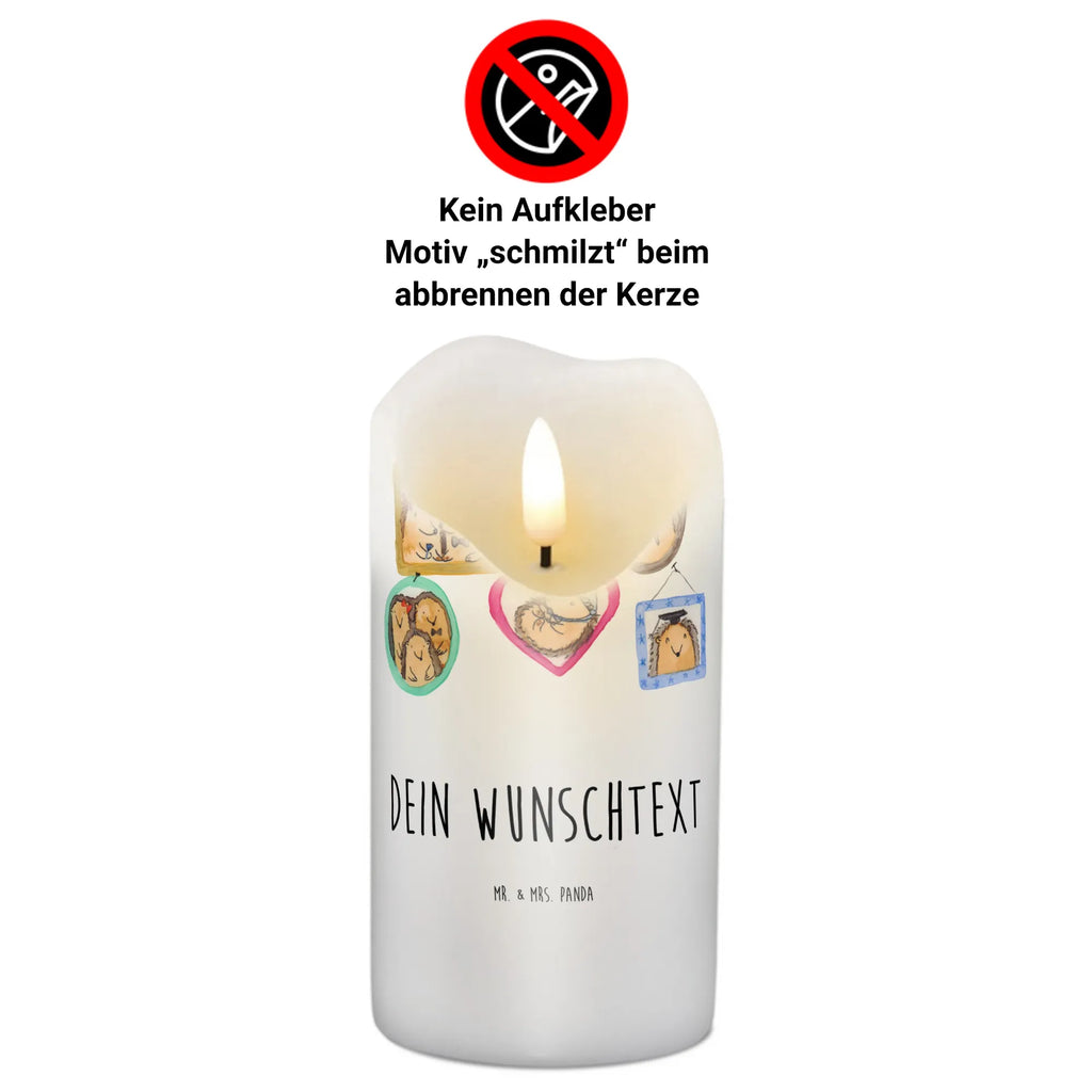 Personalisierte Kerze Igel Familie Weihnachtskerze Mit Namensgravur, Trauerkerze Mit Namen, Duftkerze Mit Namen, Handgegossene Kerze Mit Namen, Grabkerze Mit Namensgravur, Outdoor-Kerze Mit Namensgravur, Bienenwachskerze Mit Wunschname, Andachtskerze Mit Namensgravur, Bio-Kerze Mit Wunschname, LED-Kerze Mit Wunschname, Streukerze Mit Namensdruck, Kerze Für Geburtstag Mit Wunschname, Laternenkerze Mit Namensdruck, Kommunionkerze Mit Namen, Osterkerze Mit Namen, Stabkerze Mit Gravur, Tafelkerze Mit Wunschname, Holz-Kerze Mit Namen, Kerze Für Hochzeit Mit Namensgravur, Teelicht Mit Namensdruck, Kerze Mit Prägung Und Wunschname, Kerzen-Set Mit Namensgravur, Stumpenkerze Mit Namensgravur, Gastgeschenk Kerze Mit Namen, Gartenkerze Mit Namen, Glas-Kerze Mit Wunschname, Blockkerze Mit Namensdruck, Personalisierte Kerze, Metall-Kerze Mit Namensgravur, Adventskerze Mit Wunschname, Schwimmkerze Mit Namen, Votivkerze Mit Wunschname, Firmungskerze Mit Wunschname, Handgemachte Kerze Mit Wunschname, Kerze Mit Spruch Und Namen, Sojawachskerze Mit Namensdruck, Taufekerze Mit Namensgravur, Gedenkkerze Mit Namen, Tischkerze Mit Namensdruck, Kerze Mit Namen, Fair-Trade-Kerze Mit Namensgravur, Stearinkerze Mit Gravur, Familie, Vatertag, Muttertag, Bruder, Schwester, Mama, Papa, Oma, Opa, Igel, Bilder, Zusammenhalt, Liebe, Glück