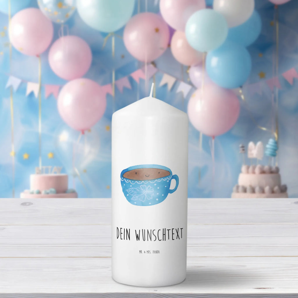 Personalised candle Coffee Cup Kerze Mit Spruch Und Namen, Kerze Mit Namen, Weihnachtskerze Mit Namensgravur, Blockkerze Mit Namensdruck, Outdoor-Kerze Mit Namensgravur, Bio-Kerze Mit Wunschname, Tafelkerze Mit Wunschname, Kommunionkerze Mit Namen, Firmungskerze Mit Wunschname, Laternenkerze Mit Namensdruck, Gastgeschenk Kerze Mit Namen, Kerzen-Set Mit Namensgravur, Stumpenkerze Mit Namensgravur, Grabkerze Mit Namensgravur, Trauerkerze Mit Namen, Glas-Kerze Mit Wunschname, Teelicht Mit Namensdruck, Gedenkkerze Mit Namen, Holz-Kerze Mit Namen, Handgegossene Kerze Mit Namen, Bienenwachskerze Mit Wunschname, Stabkerze Mit Gravur, Stearinkerze Mit Gravur, Metall-Kerze Mit Namensgravur, Gartenkerze Mit Namen, Osterkerze Mit Namen, Fair-Trade-Kerze Mit Namensgravur, Personalisierte Kerze, Duftkerze Mit Namen, Sojawachskerze Mit Namensdruck, Adventskerze Mit Wunschname, Handgemachte Kerze Mit Wunschname, Andachtskerze Mit Namensgravur, Tischkerze Mit Namensdruck, Taufekerze Mit Namensgravur, Kerze Für Geburtstag Mit Wunschname, Streukerze Mit Namensdruck, Kerze Mit Prägung Und Wunschname, LED-Kerze Mit Wunschname, Votivkerze Mit Wunschname, Schwimmkerze Mit Namen, Kerze Für Hochzeit Mit Namensgravur, Lustige Sprüche, Tiere, Tiermotive, Gute Laune, Glücklich, Geschmack, Kaffee, Tasse, Genuss, Liebe