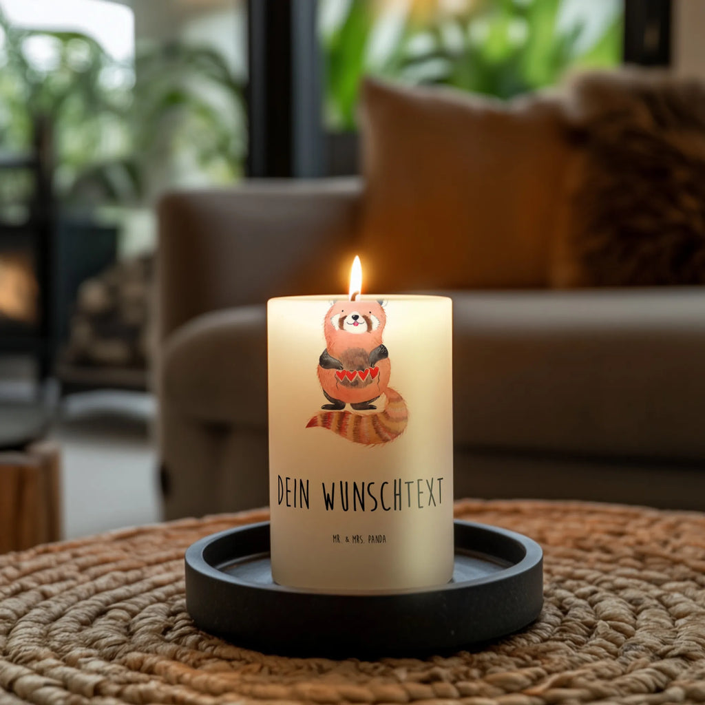 Personalised candle red panda Fair-Trade-Kerze Mit Namensgravur, Glas-Kerze Mit Wunschname, Bienenwachskerze Mit Wunschname, Andachtskerze Mit Namensgravur, LED-Kerze Mit Wunschname, Duftkerze Mit Namen, Sojawachskerze Mit Namensdruck, Adventskerze Mit Wunschname, Kerze Mit Namen, Kerze Mit Prägung Und Wunschname, Metall-Kerze Mit Namensgravur, Weihnachtskerze Mit Namensgravur, Holz-Kerze Mit Namen, Teelicht Mit Namensdruck, Gedenkkerze Mit Namen, Stabkerze Mit Gravur, Taufekerze Mit Namensgravur, Personalisierte Kerze, Gartenkerze Mit Namen, Gastgeschenk Kerze Mit Namen, Kerze Mit Spruch Und Namen, Trauerkerze Mit Namen, Handgemachte Kerze Mit Wunschname, Stearinkerze Mit Gravur, Tafelkerze Mit Wunschname, Kerze Für Geburtstag Mit Wunschname, Firmungskerze Mit Wunschname, Votivkerze Mit Wunschname, Kerze Für Hochzeit Mit Namensgravur, Handgegossene Kerze Mit Namen, Outdoor-Kerze Mit Namensgravur, Schwimmkerze Mit Namen, Grabkerze Mit Namensgravur, Kommunionkerze Mit Namen, Tischkerze Mit Namensdruck, Blockkerze Mit Namensdruck, Laternenkerze Mit Namensdruck, Bio-Kerze Mit Wunschname, Osterkerze Mit Namen, Stumpenkerze Mit Namensgravur, Streukerze Mit Namensdruck, Kerzen-Set Mit Namensgravur, Tiermotive, Gute Laune, lustige Sprüche, Tiere, Herz, Liebe, Rot, Panda, Liebling, Lieblingsmensch