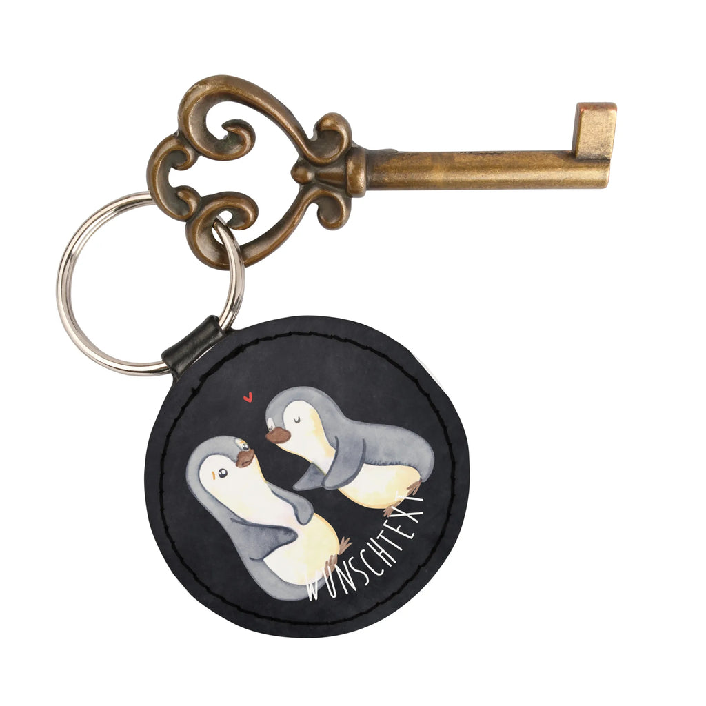 Personalisierter Schlüsselanhänger Pinguine trösten Schlüsselanhänger Mit Herz Und Gravur, Schlüsselanhänger Mit Widmung, Metall Schlüsselanhänger Mit Namen, Schlüsselanhänger Geschenk Personalisiert, Schlüsselanhänger Für Auto Mit Wunschtext, Filz Schlüsselanhänger Mit Text, Partner Schlüsselanhänger Personalisiert, Schlüsselanhänger Mit Initialen, Schlüsselanhänger Mit Botschaft, Schlüsselanhänger Mit Gravur, Schlüsselanhänger Mit Wunschtext, Schlüsselanhänger Mit Namen, Schlüsselanhänger Vintage Mit Gravur, Schlüsselanhänger Modern Mit Namen, Schlüsselanhänger Mit Datum, Schlüsselanhänger Mit Spruch, Schlüsselanhänger Bedruckt, Schlüsselanhänger Für Kinder Mit Namen, Schlüsselanhänger Liebevoll Gestaltet, Schlüsselanhänger Mit Koordinaten, Schlüsselanhänger Für Paare Mit Wunschtext, Schlüsselanhänger Individuell, Schlüsselanhänger Aus Holz Mit Wunschtext, Schlüsselanhänger Selbst Gestalten, Handgemachter Schlüsselanhänger Mit Wunschtext, Schlüsselanhänger Aus Leder Mit Gravur, Schlüsselanhänger Für Haus Mit Gravur, Schlüsselanhänger Für Männer Mit Gravur, Schlüsselanhänger Mit Text, Personalisierter Schlüsselanhänger, Schlüsselanhänger Für Frauen Mit Wunschtext, Freundschafts Schlüsselanhänger Mit Namen, Liebe, Partner, Freund, Freundin, Ehemann, Ehefrau, Heiraten, Verlobung, Heiratsantrag, Liebesgeschenk, Jahrestag, Hocheitstag, für Ehemann, Geschenk für Frauen, Liebesbeweis, Hochzeitstag, für Männer, Mitbringsel, Geschenk für Freundin, Valentinstag, Geschenk für Partner