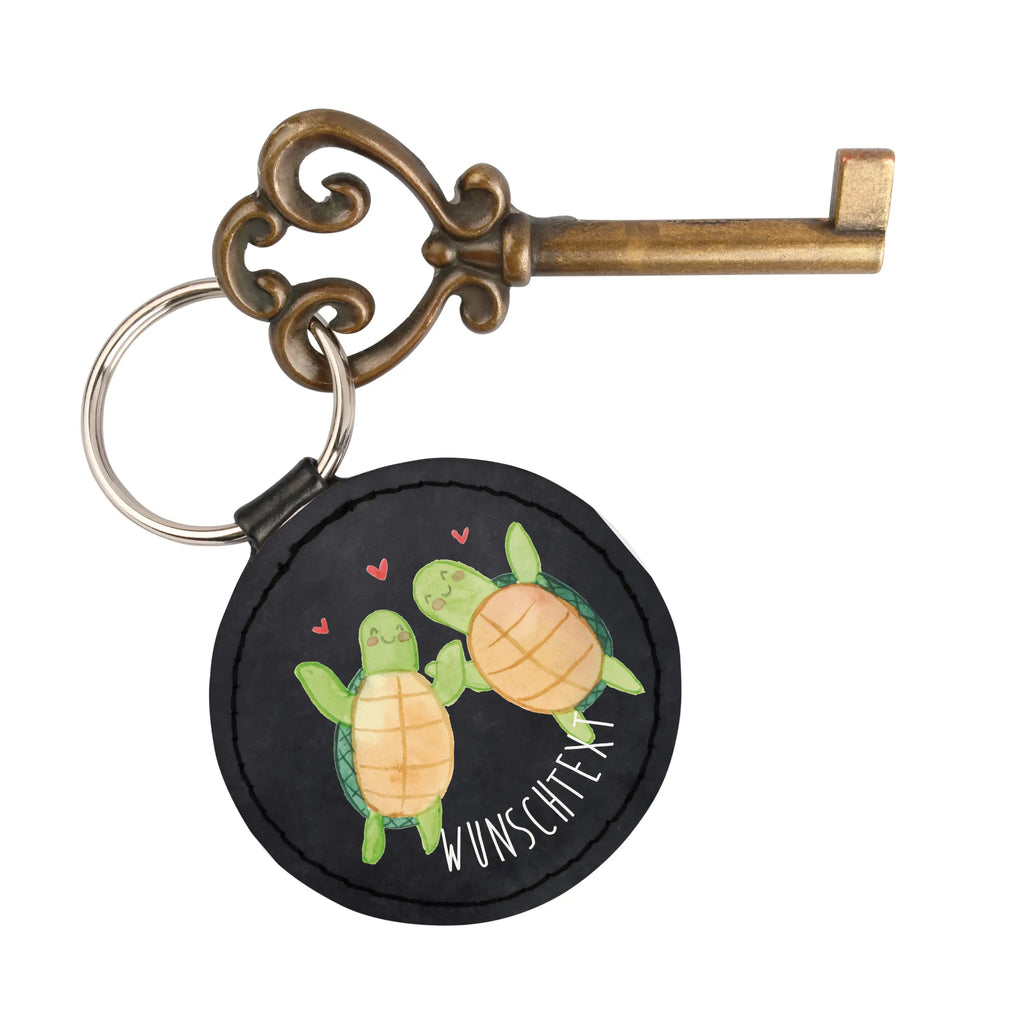 Personalisierter Schlüsselanhänger Schildkröten Paar Schlüsselanhänger Geschenk Personalisiert, Schlüsselanhänger Für Kinder Mit Namen, Schlüsselanhänger Für Auto Mit Wunschtext, Schlüsselanhänger Für Paare Mit Wunschtext, Schlüsselanhänger Mit Initialen, Filz Schlüsselanhänger Mit Text, Schlüsselanhänger Mit Koordinaten, Schlüsselanhänger Aus Leder Mit Gravur, Partner Schlüsselanhänger Personalisiert, Personalisierter Schlüsselanhänger, Metall Schlüsselanhänger Mit Namen, Schlüsselanhänger Mit Spruch, Schlüsselanhänger Für Haus Mit Gravur, Schlüsselanhänger Individuell, Schlüsselanhänger Aus Holz Mit Wunschtext, Schlüsselanhänger Vintage Mit Gravur, Schlüsselanhänger Mit Wunschtext, Schlüsselanhänger Für Männer Mit Gravur, Schlüsselanhänger Mit Text, Schlüsselanhänger Mit Datum, Schlüsselanhänger Bedruckt, Schlüsselanhänger Liebevoll Gestaltet, Schlüsselanhänger Mit Herz Und Gravur, Freundschafts Schlüsselanhänger Mit Namen, Schlüsselanhänger Mit Botschaft, Schlüsselanhänger Für Frauen Mit Wunschtext, Schlüsselanhänger Mit Gravur, Schlüsselanhänger Selbst Gestalten, Schlüsselanhänger Mit Namen, Schlüsselanhänger Modern Mit Namen, Schlüsselanhänger Mit Widmung, Handgemachter Schlüsselanhänger Mit Wunschtext, Liebe, Partner, Freund, Freundin, Ehemann, Ehefrau, Heiraten, Verlobung, Heiratsantrag, Liebesgeschenk, Jahrestag, Hocheitstag, für Ehemann, Geschenk für Partner, Geschenk für Freundin, Mitbringsel, Geschenk für Frauen, Valentinstag, Liebesbeweis, Hochzeitstag, für Männer