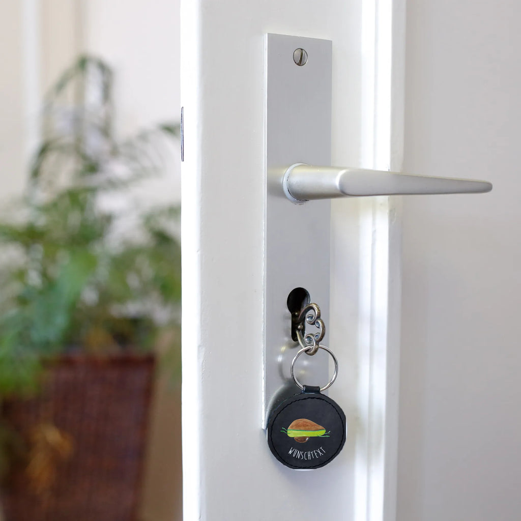 Personalisierter Schlüsselanhänger Avocado Yoga Schlüsselanhänger Liebevoll Gestaltet, Partner Schlüsselanhänger Personalisiert, Schlüsselanhänger Mit Koordinaten, Schlüsselanhänger Für Paare Mit Wunschtext, Schlüsselanhänger Für Frauen Mit Wunschtext, Schlüsselanhänger Selbst Gestalten, Schlüsselanhänger Geschenk Personalisiert, Schlüsselanhänger Mit Botschaft, Handgemachter Schlüsselanhänger Mit Wunschtext, Schlüsselanhänger Für Haus Mit Gravur, Filz Schlüsselanhänger Mit Text, Schlüsselanhänger Individuell, Schlüsselanhänger Mit Initialen, Schlüsselanhänger Für Männer Mit Gravur, Schlüsselanhänger Aus Leder Mit Gravur, Schlüsselanhänger Modern Mit Namen, Schlüsselanhänger Mit Wunschtext, Schlüsselanhänger Für Auto Mit Wunschtext, Schlüsselanhänger Für Kinder Mit Namen, Schlüsselanhänger Mit Datum, Schlüsselanhänger Mit Herz Und Gravur, Schlüsselanhänger Mit Widmung, Metall Schlüsselanhänger Mit Namen, Freundschafts Schlüsselanhänger Mit Namen, Schlüsselanhänger Mit Spruch, Personalisierter Schlüsselanhänger, Schlüsselanhänger Vintage Mit Gravur, Schlüsselanhänger Mit Text, Schlüsselanhänger Aus Holz Mit Wunschtext, Schlüsselanhänger Mit Gravur, Schlüsselanhänger Mit Namen, Schlüsselanhänger Bedruckt, Avocado, Veggie, Vegan, Gesund, Avocado Yoga Vegan