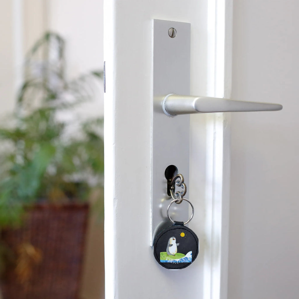 Personalizowany brelok do kluczy Pingwin surfista Schlüsselanhänger Für Frauen Mit Wunschtext, Schlüsselanhänger Mit Initialen, Schlüsselanhänger Mit Herz Und Gravur, Schlüsselanhänger Für Auto Mit Wunschtext, Personalisierter Schlüsselanhänger, Schlüsselanhänger Mit Text, Schlüsselanhänger Mit Koordinaten, Schlüsselanhänger Bedruckt, Schlüsselanhänger Mit Spruch, Schlüsselanhänger Für Paare Mit Wunschtext, Schlüsselanhänger Liebevoll Gestaltet, Schlüsselanhänger Individuell, Freundschafts Schlüsselanhänger Mit Namen, Schlüsselanhänger Aus Leder Mit Gravur, Schlüsselanhänger Aus Holz Mit Wunschtext, Schlüsselanhänger Modern Mit Namen, Schlüsselanhänger Mit Namen, Schlüsselanhänger Vintage Mit Gravur, Schlüsselanhänger Selbst Gestalten, Schlüsselanhänger Mit Gravur, Schlüsselanhänger Für Kinder Mit Namen, Filz Schlüsselanhänger Mit Text, Schlüsselanhänger Mit Datum, Schlüsselanhänger Für Männer Mit Gravur, Schlüsselanhänger Mit Botschaft, Schlüsselanhänger Für Haus Mit Gravur, Schlüsselanhänger Geschenk Personalisiert, Handgemachter Schlüsselanhänger Mit Wunschtext, Schlüsselanhänger Mit Wunschtext, Metall Schlüsselanhänger Mit Namen, Partner Schlüsselanhänger Personalisiert, Schlüsselanhänger Mit Widmung, Pinguin, Wellen, Surfer, surfen, Pinguine, Wellen reiten, Portugal, Urlaub, Hawaii