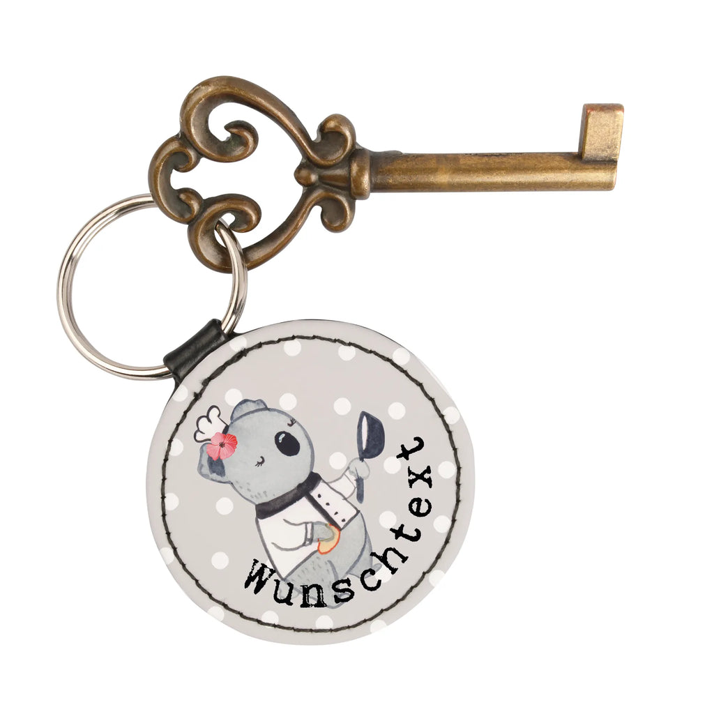 Personalisierter Schlüsselanhänger Beiköchin Herz Schlüsselanhänger Modern Mit Namen, Schlüsselanhänger Mit Datum, Schlüsselanhänger Aus Holz Mit Wunschtext, Freundschafts Schlüsselanhänger Mit Namen, Schlüsselanhänger Für Frauen Mit Wunschtext, Schlüsselanhänger Mit Namen, Partner Schlüsselanhänger Personalisiert, Schlüsselanhänger Mit Initialen, Schlüsselanhänger Mit Widmung, Schlüsselanhänger Mit Herz Und Gravur, Schlüsselanhänger Individuell, Schlüsselanhänger Aus Leder Mit Gravur, Handgemachter Schlüsselanhänger Mit Wunschtext, Schlüsselanhänger Bedruckt, Schlüsselanhänger Für Paare Mit Wunschtext, Schlüsselanhänger Mit Spruch, Metall Schlüsselanhänger Mit Namen, Schlüsselanhänger Für Haus Mit Gravur, Schlüsselanhänger Mit Text, Schlüsselanhänger Selbst Gestalten, Schlüsselanhänger Mit Gravur, Schlüsselanhänger Mit Koordinaten, Schlüsselanhänger Für Männer Mit Gravur, Schlüsselanhänger Für Kinder Mit Namen, Schlüsselanhänger Liebevoll Gestaltet, Schlüsselanhänger Für Auto Mit Wunschtext, Schlüsselanhänger Geschenk Personalisiert, Personalisierter Schlüsselanhänger, Schlüsselanhänger Vintage Mit Gravur, Schlüsselanhänger Mit Wunschtext, Filz Schlüsselanhänger Mit Text, Schlüsselanhänger Mit Botschaft, Beruf, Ausbildung, Jubiläum, Abschied, Rente, Kollege, Kollegin, Geschenk, Schenken, Arbeitskollege, Mitarbeiter, Firma, Danke, Dankeschön, Gastronomie, Jungkoch, Spülhilfe, Hilfsköchin, Restaurant, Beiköchin, Küchenhilfe, Köchin