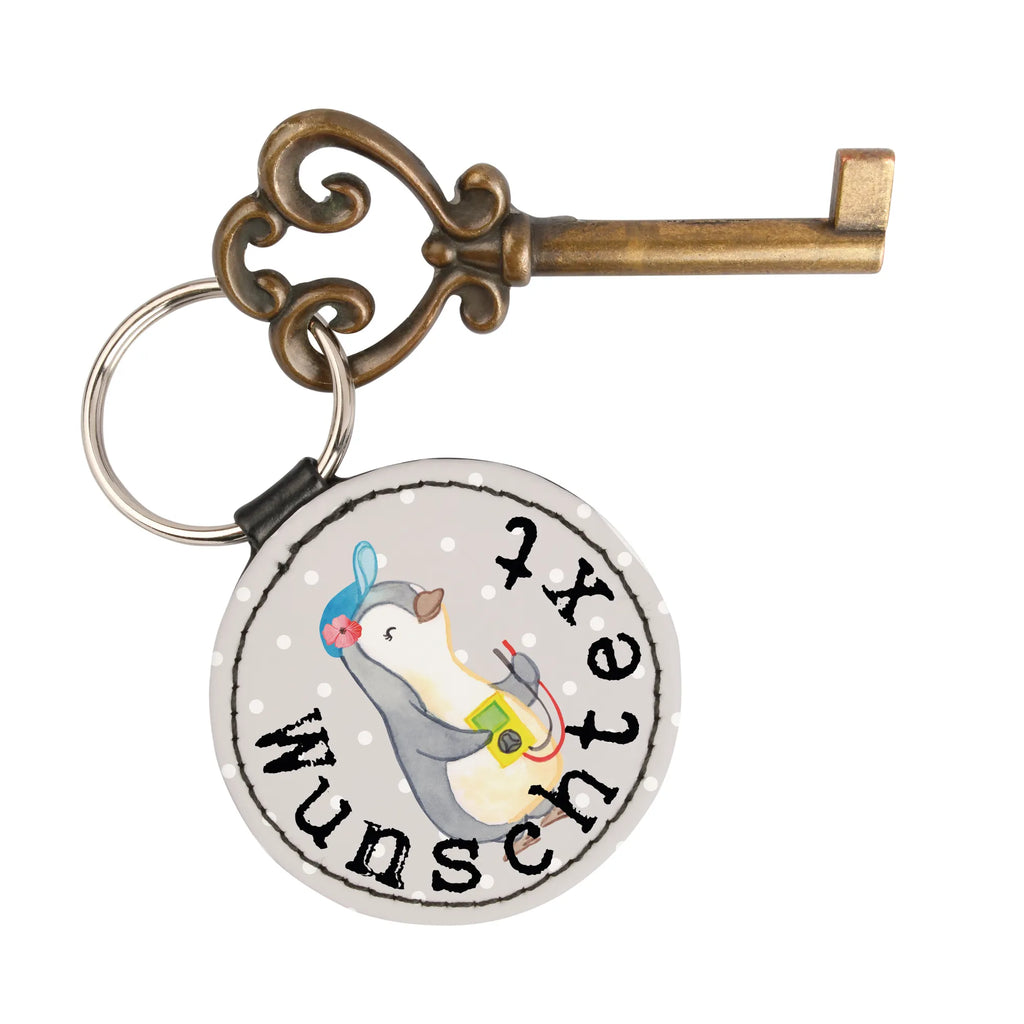 Personalisierter Schlüsselanhänger Elektrikerin mit Herz Schlüsselanhänger Für Paare Mit Wunschtext, Schlüsselanhänger Individuell, Schlüsselanhänger Für Männer Mit Gravur, Freundschafts Schlüsselanhänger Mit Namen, Schlüsselanhänger Mit Wunschtext, Schlüsselanhänger Für Frauen Mit Wunschtext, Schlüsselanhänger Mit Botschaft, Schlüsselanhänger Aus Leder Mit Gravur, Schlüsselanhänger Mit Koordinaten, Schlüsselanhänger Geschenk Personalisiert, Personalisierter Schlüsselanhänger, Metall Schlüsselanhänger Mit Namen, Schlüsselanhänger Selbst Gestalten, Schlüsselanhänger Modern Mit Namen, Schlüsselanhänger Vintage Mit Gravur, Schlüsselanhänger Mit Widmung, Schlüsselanhänger Mit Text, Schlüsselanhänger Mit Namen, Schlüsselanhänger Aus Holz Mit Wunschtext, Schlüsselanhänger Liebevoll Gestaltet, Schlüsselanhänger Für Kinder Mit Namen, Handgemachter Schlüsselanhänger Mit Wunschtext, Schlüsselanhänger Mit Gravur, Schlüsselanhänger Mit Herz Und Gravur, Filz Schlüsselanhänger Mit Text, Schlüsselanhänger Mit Initialen, Schlüsselanhänger Mit Spruch, Partner Schlüsselanhänger Personalisiert, Schlüsselanhänger Für Haus Mit Gravur, Schlüsselanhänger Bedruckt, Schlüsselanhänger Mit Datum, Schlüsselanhänger Für Auto Mit Wunschtext, Beruf, Ausbildung, Jubiläum, Abschied, Rente, Kollege, Kollegin, Geschenk, Schenken, Arbeitskollege, Mitarbeiter, Firma, Danke, Dankeschön, Elektromeisterin, Elektroinstallateurin, Elektrikerin, Gesellenprüfung, Elektronmonteurin, Elektrotechnikerin