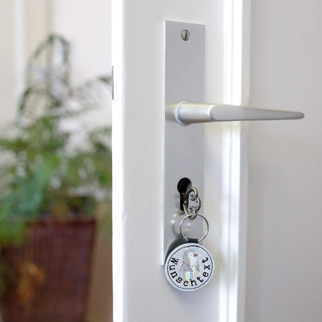 Personalisierter Schlüsselanhänger Zahnmedizinischer Fachangestellter mit Herz Handgemachter Schlüsselanhänger Mit Wunschtext, Schlüsselanhänger Individuell, Schlüsselanhänger Aus Leder Mit Gravur, Schlüsselanhänger Modern Mit Namen, Schlüsselanhänger Für Männer Mit Gravur, Schlüsselanhänger Liebevoll Gestaltet, Schlüsselanhänger Mit Widmung, Schlüsselanhänger Geschenk Personalisiert, Schlüsselanhänger Mit Namen, Schlüsselanhänger Mit Wunschtext, Schlüsselanhänger Mit Herz Und Gravur, Schlüsselanhänger Für Haus Mit Gravur, Metall Schlüsselanhänger Mit Namen, Schlüsselanhänger Mit Koordinaten, Schlüsselanhänger Für Frauen Mit Wunschtext, Schlüsselanhänger Selbst Gestalten, Freundschafts Schlüsselanhänger Mit Namen, Schlüsselanhänger Mit Text, Schlüsselanhänger Aus Holz Mit Wunschtext, Schlüsselanhänger Vintage Mit Gravur, Schlüsselanhänger Mit Initialen, Schlüsselanhänger Mit Gravur, Schlüsselanhänger Mit Botschaft, Personalisierter Schlüsselanhänger, Schlüsselanhänger Bedruckt, Schlüsselanhänger Für Kinder Mit Namen, Schlüsselanhänger Für Paare Mit Wunschtext, Filz Schlüsselanhänger Mit Text, Schlüsselanhänger Für Auto Mit Wunschtext, Partner Schlüsselanhänger Personalisiert, Schlüsselanhänger Mit Datum, Schlüsselanhänger Mit Spruch, Beruf, Ausbildung, Jubiläum, Abschied, Rente, Kollege, Kollegin, Geschenk, Schenken, Arbeitskollege, Mitarbeiter, Firma, Danke, Dankeschön