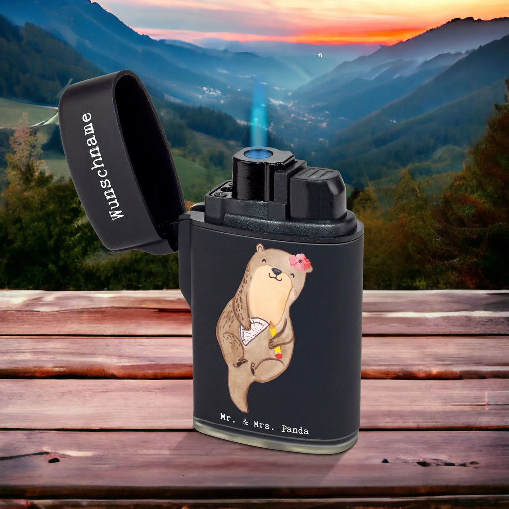 Personalisiertes Feuerzeug Bauzeichnerin mit Herz Feuerzeug mit Widmung, Feuerzeug Mit Persönlicher Gravur, Feuerzeug Für Männer Mit Namen, Feuerzeug Bedrucken Lassen, Feuerzeug Personalisiert, Feuerzeug Mit Text, Individuelles Feuerzeug, Feuerzeug Mit Wunschtext, Feuerzeug Mit Spruch, Feuerzeug Selbst Gestalten, Feuerzeug Mit Initialen, Feuerzeug Als Geschenk Personalisiert, Hochwertiges Feuerzeug Mit Namen, Feuerzeug Mit Namen Und Symbol, Feuerzeug Für Frauen Personalisiert, Feuerzeug Mit Gas nachfüllbar, Personalisiertes Feuerzeug, Feuerzeug Mit Gravur, Graviertes Feuerzeug, Feuerzeug Geschenk Mit Namen, Feuerzeug Mit Widmung, Feuerzeug Mit Namen, Feuerzeug Mit Wunschname, Feuerzeug Mit Datum, Beruf, Ausbildung, Jubiläum, Abschied, Rente, Kollege, Kollegin, Geschenk, Schenken, Arbeitskollege, Mitarbeiter, Firma, Danke, Dankeschön