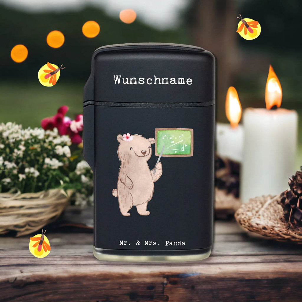 Personalisiertes Feuerzeug Mathematiklehrerin mit Herz Feuerzeug Mit Wunschtext, Feuerzeug Geschenk Mit Namen, Feuerzeug Selbst Gestalten, Feuerzeug Mit Spruch, Feuerzeug Mit Gas nachfüllbar, Feuerzeug Mit Datum, Feuerzeug mit Widmung, Graviertes Feuerzeug, Feuerzeug Mit Gravur, Feuerzeug Mit Namen Und Symbol, Feuerzeug Personalisiert, Feuerzeug Mit Wunschname, Feuerzeug Mit Persönlicher Gravur, Personalisiertes Feuerzeug, Individuelles Feuerzeug, Feuerzeug Mit Widmung, Feuerzeug Als Geschenk Personalisiert, Hochwertiges Feuerzeug Mit Namen, Feuerzeug Mit Namen, Feuerzeug Mit Initialen, Feuerzeug Für Frauen Personalisiert, Feuerzeug Bedrucken Lassen, Feuerzeug Für Männer Mit Namen, Feuerzeug Mit Text, Beruf, Ausbildung, Jubiläum, Abschied, Rente, Kollege, Kollegin, Geschenk, Schenken, Arbeitskollege, Mitarbeiter, Firma, Danke, Dankeschön, Mathe, Mathematiklehrerin, Matheunterricht, Referendariat, Lehrer, Mathelehrerin, Lehramtstudent