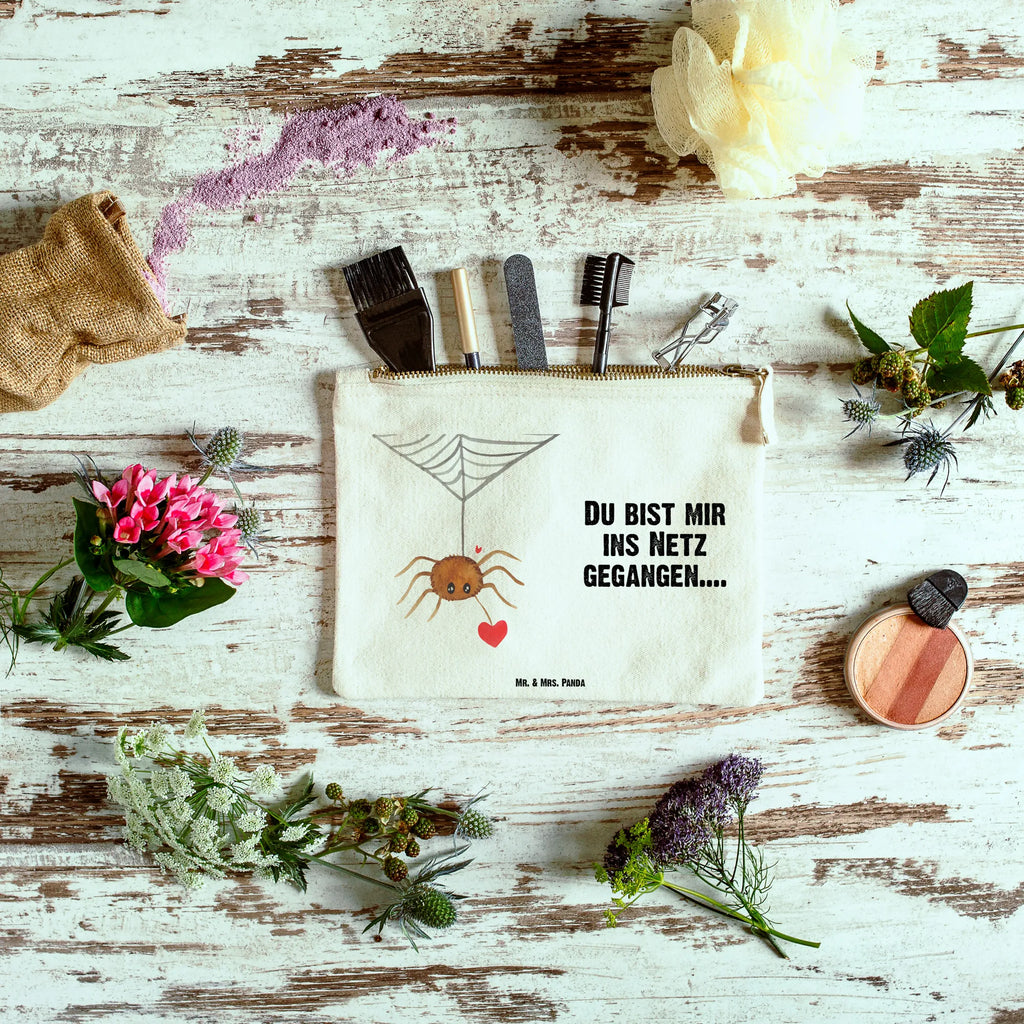 Schminktasche Spinne Agathe Liebe Schminktasche Zum Aufhängen, Schminktäschchen, Schminktasche Blumen, Schminktasche Geschenk, Schminktasche Klein, Schminkbeutel, Kosmetiktasche Mit Spiegel, Schminktasche, Reise-Kosmetiktasche, Kosmetiktasche Damen, Schminktasche Stoff, Kosmetiktasche Für Handtasche, Schminktasche Mit Reißverschluss, Aufbewahrung für Schminke, Schminktasche Tiermotiv, Kosmetiktasche Zum Mitnehmen, Stifteaufbewahrung, Schminktasche Für Mädchen, Schminktasche Für Unterwegs, Make-Up Tasche, Schminktasche Reise, Schminktasche Groß, Schminktasche Wasserdicht, Schminktasche Mit Muster, Schminktasche für Unterwegs, Kulturbeutel Damen, Schminktasche Leder, Kosmetiktasche, Schminktasche Transparent, Schminktasche Nachhaltig, Kosmetiktasche Organizer, Schminktasche Minimalistisch, Schminktasche Mit Fächern, Schminktasche Für Teenager, Schminktasche Modern, Spinne Agathe, Spinne, Agathe, Videos, Merchandise, Verliebt, Liebe, Liebesgeschenk, Liebesbeweis