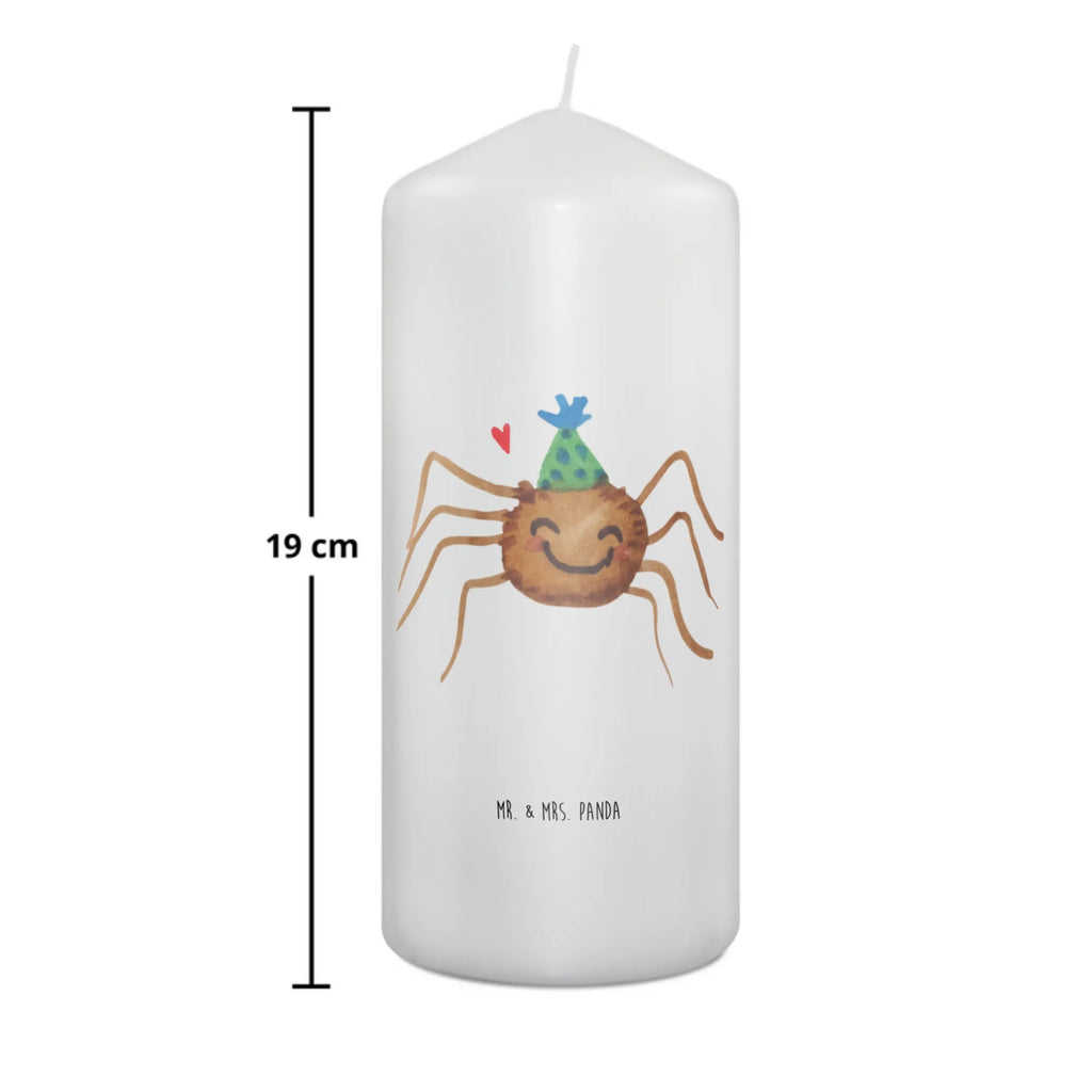 Kerze Spinne Agathe Party Zylinderkerze, Wachskerze, Erinnerungskerze, Bedruckte Kerze, Dekokerze, Dinnerkerze, Erinnerungslicht, Dekorative Kerze, Grosse Kerze, Osterkerze, Schmuckkerze, Hochzeitskerze, Gartenkerze, Kommunionskerze, Stumpenkerze, Kerze Mit Spruch, Adventskerze, Kerze Mit Motiv, Weihnachtskerze, Tafelkerze, Geburtskerze, Blockkerze, Tischkerze, Wunschkerze, Handgemachte Kerze, Laternenkerze, Geburtstagskerze, Spinne Agathe, Merchandise, Spinne, Agathe, Videos, Selbstliebe, Motivation, Wunder, Glück