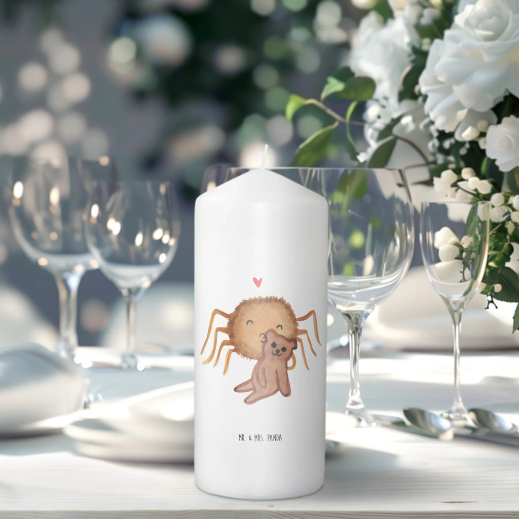 Kerze Spinne Agathe Teddy Fair-Trade-Kerze, Stabkerze, Gedenkkerze, Votivkerze, Kerze Mit Spruch, Laternenkerze, Metall-Kerze, Blockkerze, Stumpenkerze, Kerze Mit Fotoeinleger, Tischkerze, Streukerze, Kerze Für Kommunion, Handgemachte Kerze, Kerze Für Firmung, Kerze Für Ostern, Kerze Für Weihnachten, Andachtskerze, Teelicht, Stearin­kerze, Kerze Für Taufe, Trauerkerze, Stumpenkerzen-Set, Grabkerze, Kerze, Bio-Kerze, Kerze Als Gastgeschenk, Kerze Ohne Duft, Kerze Für Hochzeit, Dinnerkerzenpaar, Tafelkerze, Kerze Mit Gravur, Sojawachskerze, Handgegossene Kerze, Kerze Für Advent, Gartenkerze, Kerze Mit Prägung, Outdoor-Kerze, Grablicht, Kerze Für Geburtstag, Kerze Mit Motiv, Kerze Mit Namensgravur, Duftkerze, Glas-Kerze, Kerze Mit Duft, Dinnerkerze, Spinne Agathe, Spinne, Agathe, Videos, Merchandise, Miteinander, Liebesgeschenk, Treue, Liebesbeweis, Freundschaft, Dankeschön, Teddy, Verliebt