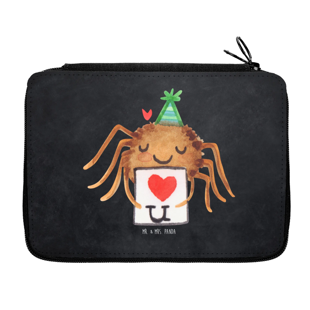 Federmappe Spinne Agathe Brief Schülerin, Stifte Etui, Schüler, Schule, Grundschule, Federmappe, Kinder Federmappe, Kind, Federmäppchen, Geschenk, Büro Stifte Etui, Motiv, Federmäppchen bedruckt, Stiftetasche, Einschulung, Stifterolle, Bestückte Federmappe, Federmappe Einschulung, Spinne Agathe, Spinne, Agathe, Videos, Merchandise, Heiratsantrag, Liebespaar, Liebesgeschenk, Liebesbeweis, Ich Liebe dich, Verliebt, Treuebeweis, Treuetest