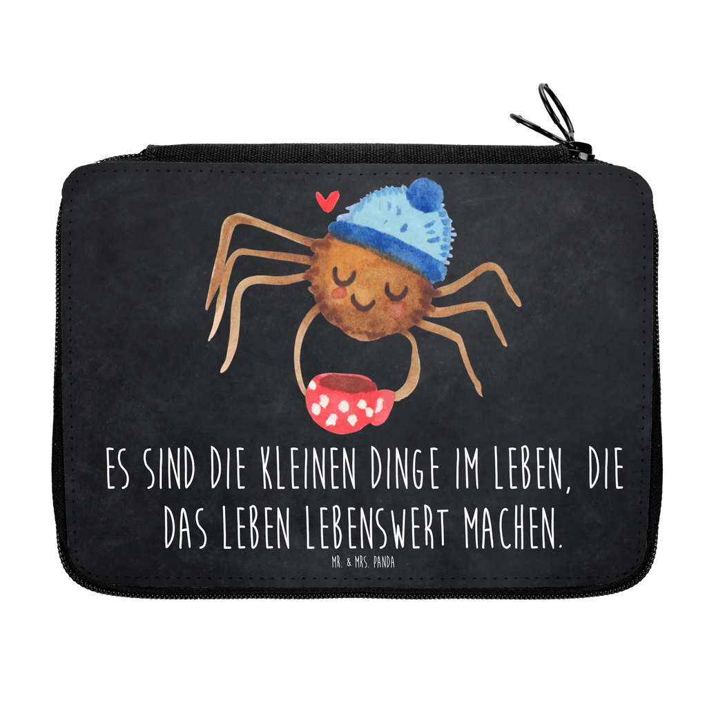 Piórnik Pająk Agata kawa Schlampermäppchen, Stiftetasche, Schulmäppchen, Bleistiftetui, Bleistift Etui, Stiftebeutel, Federmappe Set, Schreibmappe, Etui für Stifte, Farbstiftetui, Schüleretui, Malmappe, Buntstiftetui, Schreibetui, Federmäppchen, Buntstiftmäppchen, Schuletui, Stiftemappe, Zeichenetui, Federtasche, Stifteetui, Stifte Etui, Mäppchen, Spinne Agathe, Agathe, Videos, Merchandise, Spinne, Morgenmuffel, Morgen, Kaffee, Lebensweisheiten, Weiser Spruch