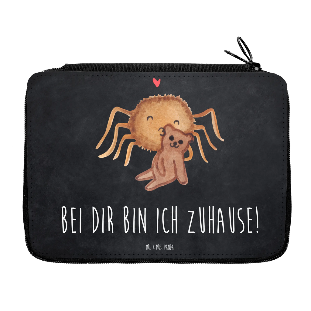 Federmappe Spinne Agathe Teddy Schlampermäppchen, Mäppchen, Federmappe Set, Stiftebeutel, Stiftemappe, Malmappe, Federtasche, Buntstiftetui, Schreibmappe, Bleistift Etui, Zeichenetui, Schreibetui, Stifteetui, Etui für Stifte, Buntstiftmäppchen, Stifte Etui, Federmäppchen, Bleistiftetui, Farbstiftetui, Schüleretui, Schulmäppchen, Stiftetasche, Schuletui, Spinne Agathe, Spinne, Agathe, Videos, Merchandise, Miteinander, Liebesgeschenk, Freundschaft, Teddy, Treue, Liebesbeweis, Verliebt, Dankeschön