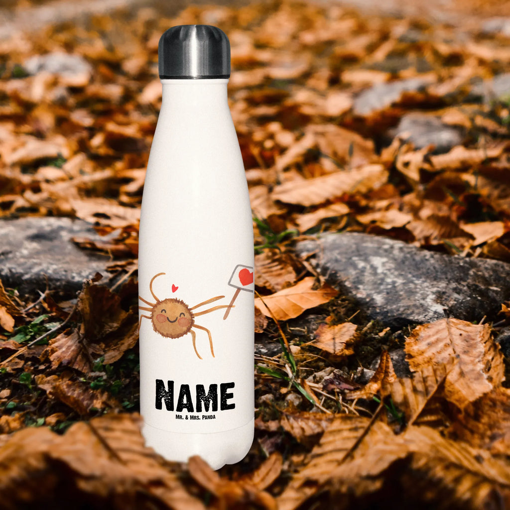 Personalisierte Thermosflasche Spinne Agathe Motivation Trinkflasche Isoliert Mit Namen, Thermosflasche Mit Drehverschluss Und Gravur, Getränkeflasche Personalisiert, Thermosflasche Outdoor Mit Gravur, Flasche Für Kohlensäure Mit Gravur, Edelstahlflasche Mit Wunschtext, Sommerflasche Mit Wunschtext, Thermosflasche Damen Personalisiert, Robuste Thermosflasche Personalisiert, Thermoflasche Edelstahl Mit Gravur, Vakuumflasche Mit Namen, Thermosflasche Wandern Mit Gravur, Thermosflasche 750ml Mit Namen, Leichte Thermosflasche Mit Wunschtext, Kalthalteflasche Mit Wunschtext, Spülmaschinenfeste Thermosflasche Mit Gravur, Auslaufsichere Thermosflasche Mit Wunschtext, Thermosflasche Für Tee Mit Namen, Thermosflasche 500ml Mit Gravur, Doppelwandige Trinkflasche Mit Gravur, Thermosflasche Kinder Mit Namen, Thermosflasche Herren Mit Wunschtext, Klassische Thermosflasche Mit Namen, Thermoskanne Unterwegs Mit Namen, Thermosflasche Für Sport Mit Namen, Thermosflasche Mit Namen, Moderne Thermosflasche Mit Text, Nachhaltige Thermosflasche Mit Gravur, Thermosflasche 1 Liter Personalisiert, Thermoflasche Personalisiert, Thermosflasche Mit Wunschtext, Thermosflasche Mit Trinkverschluss Und Namen, Thermosflasche Reisen Mit Namen, Thermosflasche Für Schule Mit Gravur, Umweltfreundliche Thermosflasche Mit Wunschtext, Warmhalteflasche Personalisiert, Thermosflasche Für Büro Mit Wunschtext, Thermosflasche Für Kaffee Mit Wunschtext, Thermosflasche Für Wasser Personalisiert, BPA-Freie Thermosflasche Mit Namen, Isolierflasche Mit Gravur, Personalisierte Thermosflasche, Spinne Agathe, Spinne, Agathe, Videos, Merchandise, Glück, Vertrauen, Liebe, Dankeschön, Motivation