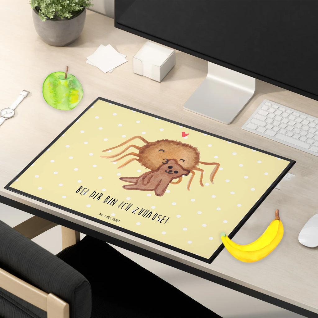 Schreibtischunterlage Spinne Agathe Teddy tischpad, Schreibtisch Unterlagen, schreibauflagen, tischauflagen, arbeitsmatte, schreibmatte, pultunterlage, Schreibtischauflage, schreibtischunterlagen, schreibauflage, Schreibunterlage, Tischunterlage, tischmatte, Schreibtisch Matte, schreibtischunterlage, schreibtischauflagen, tischauflage, arbeitsunterlage, schreibtischmatte, tischmatten, tischpads, Spinne Agathe, Spinne, Agathe, Videos, Merchandise, Dankeschön, Liebesbeweis, Freundschaft, Treue, Miteinander, Liebesgeschenk, Teddy, Verliebt