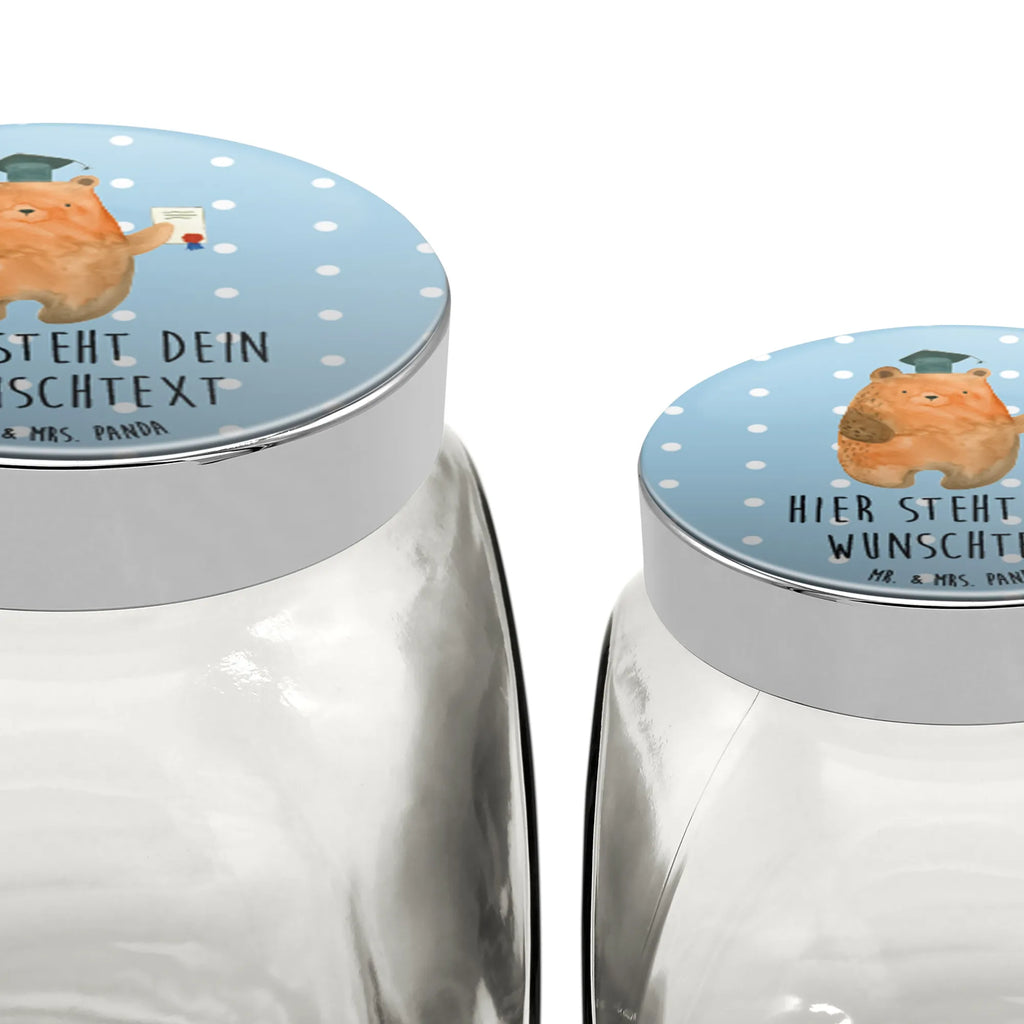 Personalisiertes Bonbonglas Prüfungsbär Bonboniere Mit Gravur, Vorratsdose Für Süßigkeiten Mit Gravur, Naschdose Mit Namen, Bonbonglas Mit Wunschtext, Glasbehälter Für Naschzeug Mit Gravur, Glas Für Bonbons Mit Namen, Bonbonglas Selbst Gestalten, Bonbonglas Mit Korken Und Namen, Bonbonglas Mit Liebevollem Spruch, Bonbonglas Für Kinder Mit Namen, Bonbonglas Graviert, Bonbonglas Bedruckt, Geschenkglas Für Süßes Mit Wunschtext, Bonbonglas Mit Schraubdeckel Und Wunschtext, Bonbonglas Küche Mit Gravur, Bonbonglas Für Erwachsene Personalisiert, Bonbonglas Party Mit Wunschtext, Naschglas Mit Wunschtext, Süßigkeitenglas Mit Wunschtext, Leckerliglas Mit Wunschtext, Deko Bonbonglas Mit Gravur, Bonbonglas Mit Spruch, Vorratsglas Für Süßigkeiten Personalisiert, Bonbonglas Als Geschenk Personalisiert, Bonbonglas Mit Namen, Bonbonglas Mit Deckel Und Gravur, Bonbonglas Vintage Mit Wunschtext, Personalisiertes Bonbonglas, Glasdose Für Bonbons Personalisiert, Bonbonglas Retro Mit Namen, Aufbewahrungsglas Für Süßes Mit Namen, Candyglas Mit Gravur, Glas Für Naschkatzen Mit Wunschtext, Teddy, Bär, Teddybär, Prüfungen, Abschluss, Abitur, Abschlusszeugnis, Zeugnis, Prüfung Bestanden