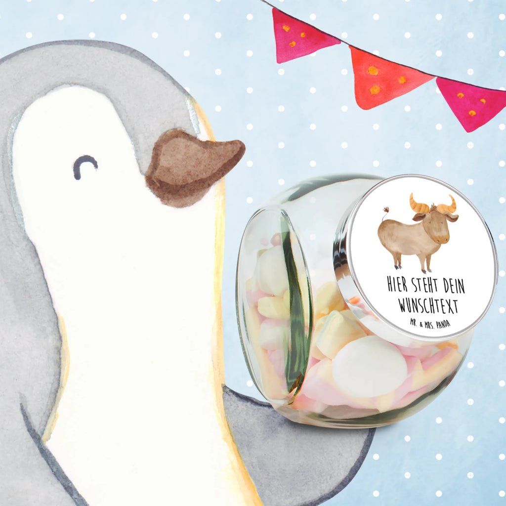 Personalisiertes Bonbonglas Sternzeichen Stier Glas Für Bonbons Mit Namen, Naschglas Mit Wunschtext, Bonbonglas Für Erwachsene Personalisiert, Süßigkeitenglas Mit Wunschtext, Geschenkglas Für Süßes Mit Wunschtext, Leckerliglas Mit Wunschtext, Bonbonglas Party Mit Wunschtext, Bonbonglas Bedruckt, Bonbonglas Mit Korken Und Namen, Bonbonglas Als Geschenk Personalisiert, Glasbehälter Für Naschzeug Mit Gravur, Personalisiertes Bonbonglas, Deko Bonbonglas Mit Gravur, Bonbonglas Mit Namen, Bonbonglas Vintage Mit Wunschtext, Vorratsdose Für Süßigkeiten Mit Gravur, Candyglas Mit Gravur, Glas Für Naschkatzen Mit Wunschtext, Bonbonglas Mit Schraubdeckel Und Wunschtext, Glasdose Für Bonbons Personalisiert, Bonbonglas Küche Mit Gravur, Bonbonglas Selbst Gestalten, Bonbonglas Mit Wunschtext, Aufbewahrungsglas Für Süßes Mit Namen, Bonbonglas Für Kinder Mit Namen, Bonboniere Mit Gravur, Bonbonglas Retro Mit Namen, Vorratsglas Für Süßigkeiten Personalisiert, Bonbonglas Mit Liebevollem Spruch, Bonbonglas Graviert, Bonbonglas Mit Deckel Und Gravur, Bonbonglas Mit Spruch, Naschdose Mit Namen, Tierkreiszeichen, Sternzeichen, Horoskop, Astrologie, Aszendent, Geburtstag April, Geschenk April, Stier Sternzeichen, Stier Geschenk, Geburtstag Mai, Ochse, Geschenk Mai, Stier, Rind