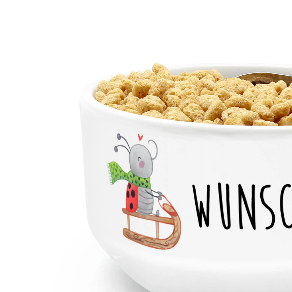 Personalisierte Müslischale Smörle Rodeln Müs­lischale mit Namen, Salatschüssel, Müslischale, Personalisierte Müs­lischale, Große Müs­lischale mit Namen, Keramik Schüssel, Müs­lischale mit Text, Schüssel personalisieren, Personalisierte Schale, Müs­lischale personalisiert, Schale personalisieren, Müs­lischale Namen, Schüssel, Müs­lischale Name, Früstücksschüssel, Müslischüssel, Müs­lischale Spruch, Dessertschüssel, Snackschale, Porzellan Schale, Personalisierte Schüsseln, Suppenschüssel, Obstschale, Bedruckte Müs­lischale, Müs­lischale mit Name, Müs­lischale Geschenk, Winter, Weihnachten, Weihnachtsdeko, Nikolaus, Advent, Heiligabend, Wintermotiv, Schlittenfahren, Marzipan, Smörle