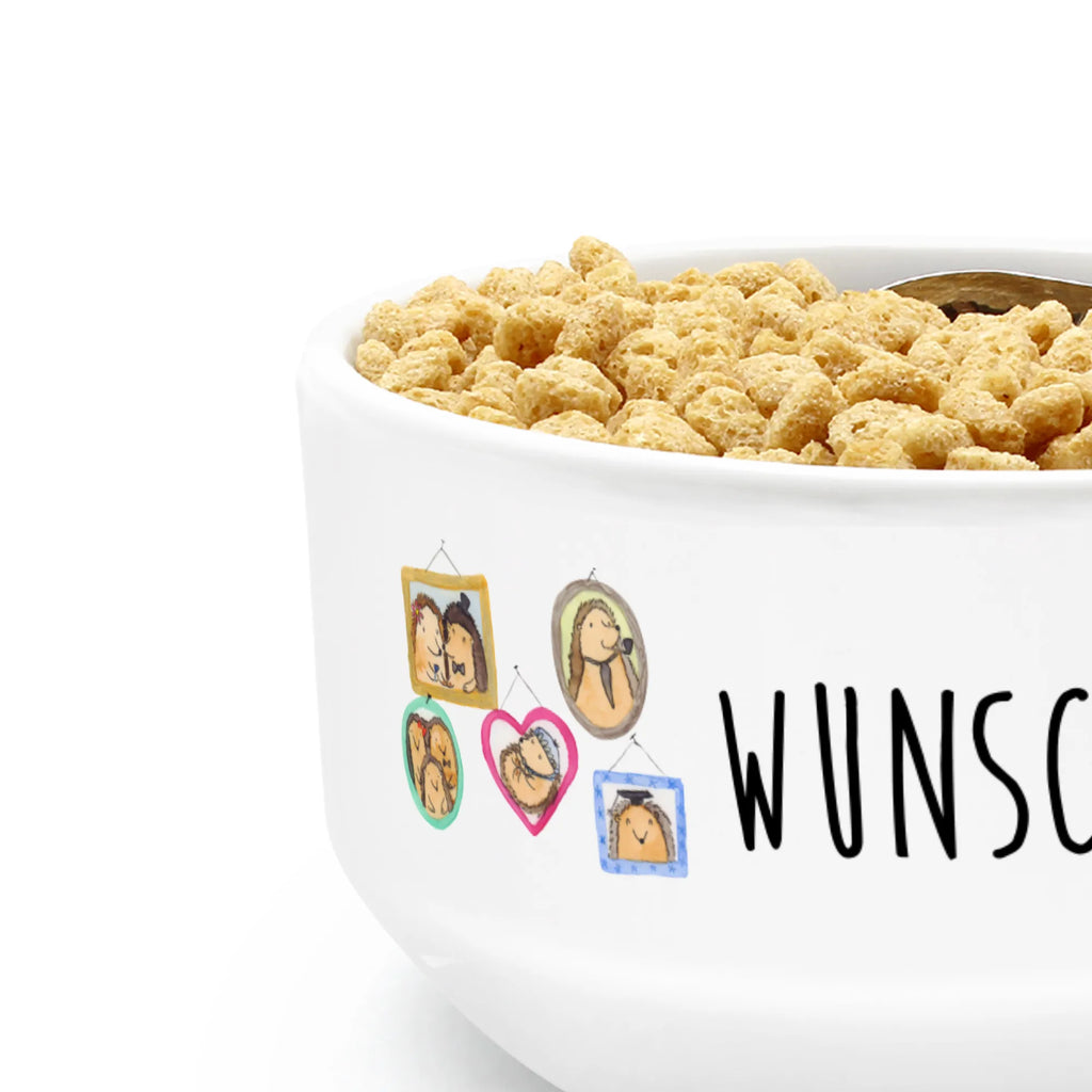 Personalisierte Müslischale Igel Familie Müslischale, Müs­lischale mit Name, Bedruckte Müs­lischale, Porzellan Schale, Früstücksschüssel, Müs­lischale mit Text, Personalisierte Schale, Müs­lischale Geschenk, Suppenschüssel, Personalisierte Schüsseln, Schüssel personalisieren, Obstschale, Müs­lischale Name, Personalisierte Müs­lischale, Müslischüssel, Müs­lischale mit Namen, Salatschüssel, Dessertschüssel, Schale personalisieren, Große Müs­lischale mit Namen, Müs­lischale Namen, Schüssel, Keramik Schüssel, Müs­lischale Spruch, Snackschale, Müs­lischale personalisiert, Familie, Vatertag, Muttertag, Bruder, Schwester, Mama, Papa, Oma, Opa, Igel, Liebe, Glück, Bilder, Zusammenhalt