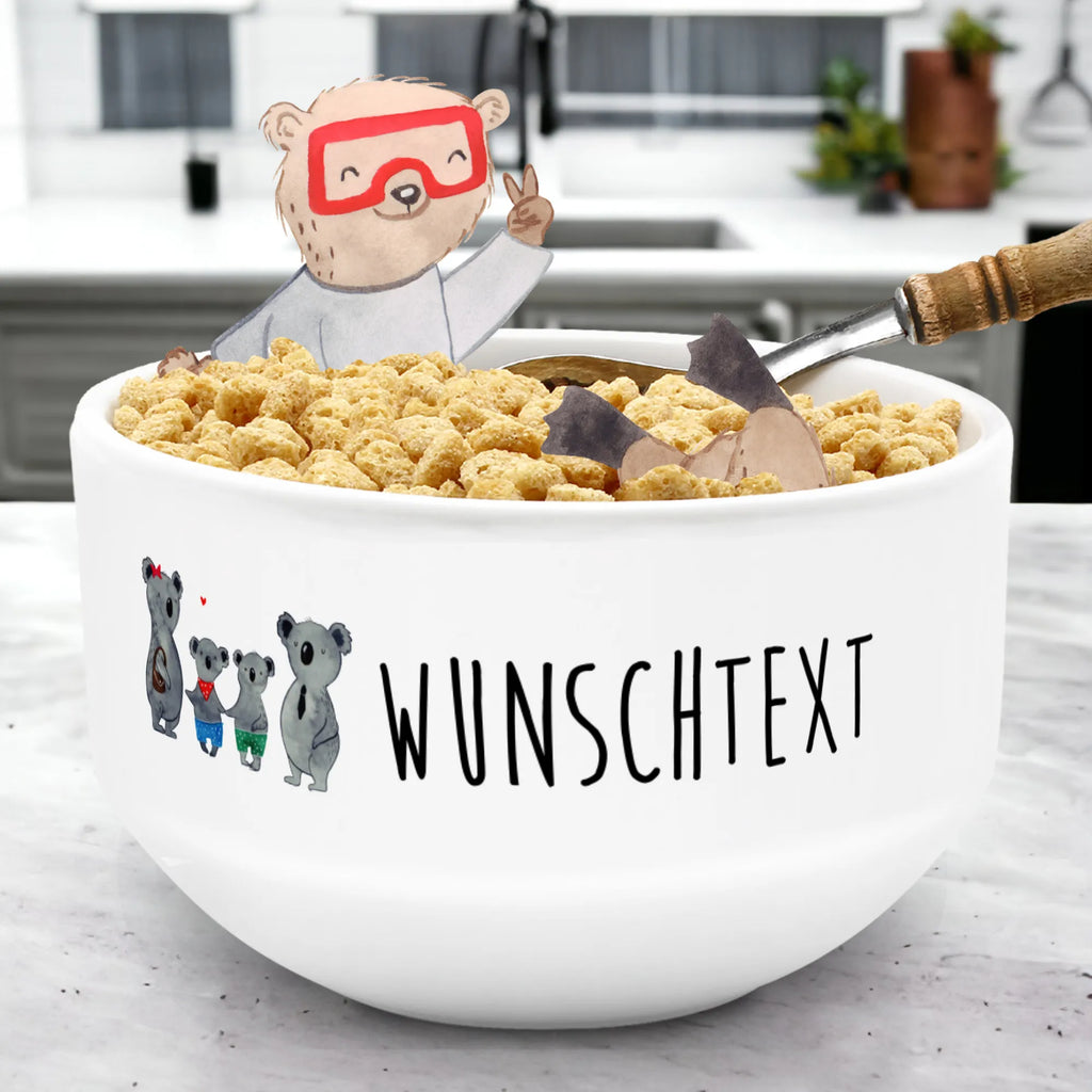 Personalisierte Müslischale Koala Familie zwei Salatschüssel, Müs­lischale mit Text, Schüssel personalisieren, Snackschale, Schüssel, Müs­lischale Namen, Müs­lischale Spruch, Personalisierte Schüsseln, Müs­lischale personalisiert, Dessertschüssel, Früstücksschüssel, Keramik Schüssel, Müslischale, Große Müs­lischale mit Namen, Bedruckte Müs­lischale, Müs­lischale Name, Personalisierte Müs­lischale, Personalisierte Schale, Suppenschüssel, Müs­lischale Geschenk, Müslischüssel, Müs­lischale mit Namen, Obstschale, Porzellan Schale, Schale personalisieren, Müs­lischale mit Name, Familie, Vatertag, Muttertag, Bruder, Schwester, Mama, Papa, Oma, Opa, beste Familie, Koalafamilie, Koala, Familienleben, Koalabär, Familienzeit, Lieblingsfamilie