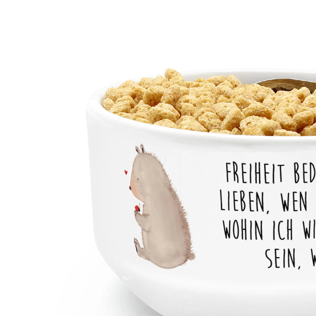 Müslischale Bär mit Marienkäfer Schöne Müslischalen, Müsli schalen, Müsli schale, Müslischale Keramik, Müslischalen bunt, Müslischüssel, Obstschale, Früstücksschüssel, Frühstücksschalen, Bunte Müslischalen, Keramik Schüssel, Müslischale Porzellan, Suppenschüssel, Salatschüssel, Müslischale, Schüssel, Porzellan Schale, Dessertschüssel, Weiße Müslischalen, Keramik Müslischale, Müslischale lustig, Snackschale, Müslischale mit Spruch, Bär, Teddy, Teddybär, Marienkäfer, Motivation, Freiheit, Liebe, Das Leben ist schön