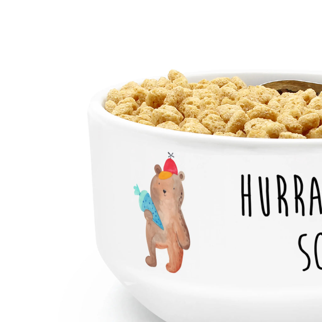 Müslischale Bär mit Schultüte Früstücksschüssel, Müslischalen bunt, Schöne Müslischalen, Suppenschüssel, Müslischale Porzellan, Snackschale, Dessertschüssel, Weiße Müslischalen, Müslischüssel, Salatschüssel, Müsli schale, Müsli schalen, Obstschale, Müslischale mit Spruch, Müslischale lustig, Keramik Müslischale, Frühstücksschalen, Müslischale, Schüssel, Keramik Schüssel, Müslischale Keramik, Porzellan Schale, Bunte Müslischalen, Bär, Teddy, Teddybär, Grundschule, Schulbeginn, Erster Schultag Geschenk, Bär Motiv, Schultüte, Schule Geschenk, Einschulung Geschenk, Schulanfang
