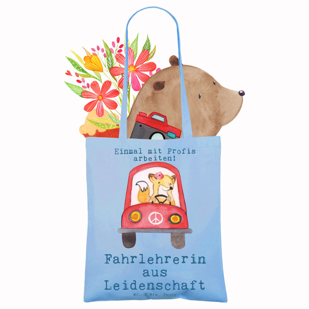 Tragetasche Fahrlehrerin aus Leidenschaft Tragetasche, Laptoptasche, Jutebeutel, Badetasche, Beutel, Stoffbeutel, Einkaufstüte, Schultertasche, Einkaufstasche, Stofftasche, Beuteltasche, Strandtasche, Tasche, Shopper, Jutetasche, Umhängetasche, Beruf, Ausbildung, Jubiläum, Abschied, Rente, Kollege, Kollegin, Geschenk, Schenken, Arbeitskollege, Mitarbeiter, Firma, Danke, Dankeschön, Fahrlehrerin, Fahrschullehrerin, Fahrschule