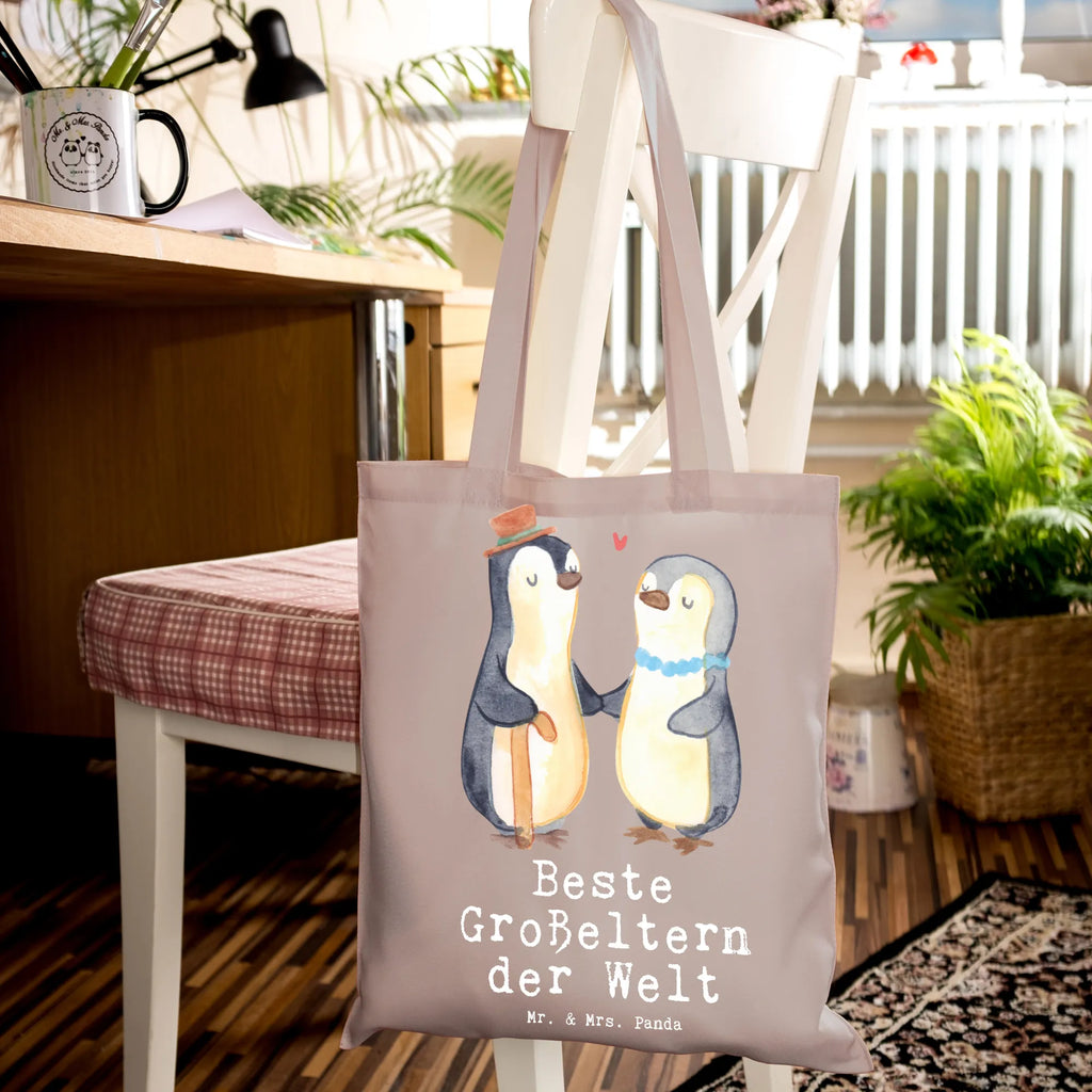 Tote bag penguin Best grandparents in the world Tragetasche, Schultasche, Einkaufstüte, universaltasche, tasche baumwolle, Tasche, Shopping Tasche, dokumententasche, stoff shopper, Laptoptasche, beutel baumwolle, Baumwoll-Shopper, Baumwoll-Tragetasche, Umhängetasche, canvas tasche, tragbeutel, Schultertasche, baumwoll shopper, Jutetasche, Alltagstasche, Büchertasche, Tüte, umhängebeutel, textilbeutel, Freizeittasche, umhängetasche baumwolle, Schulbeutel, Henkeltasche, studententasche, Strandtasche, Beutel, tragetasche baumwolle, einkaufsshopper, schultertasche baumwolle, stofftasche baumwolle, Stofftasche, campus tasche, Einkaufstasche, Stoffbeutel, Einkaufsbeutel, Baumwolltasche, festival tasche, henkeltasche baumwolle, schulterbeutel, Stoff-Tragetasche, textiltasche, freizeitbeutel, Shopper, totebag, festivaltasche, Unitasche, Uni Tasche, einkaufstasche baumwolle, Jutebeutel, Baumwollbeutel, Tote Bag, Geschenkidee, Geschenk, Schenken, Mitbringsel, Geburtstag, Geburtstagsgeschenk, für, Danke, Dankeschön, Bedanken, Freude machen, Geschenktipp, Großeltern, Großmutter, Opa, Enkelin, Opi. Großpapa, Omi, Großmama, Oma, Kleinigkeit, Bester, Oppi, Grosseltern, Enkel, Oppa, Großvater, Enkelkind, Ommi, Omma