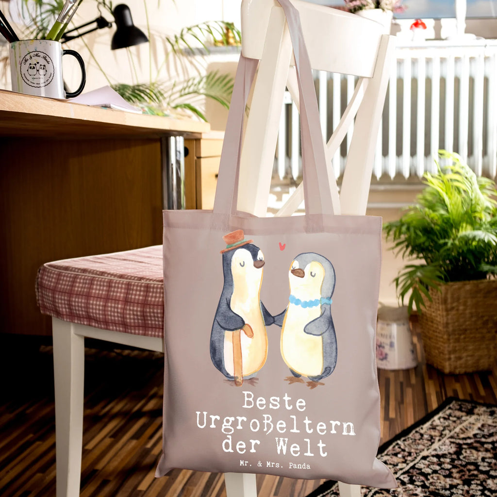 Tote bag penguin Best great grandparents in the world Jutetasche, Tasche, Tragetasche, Einkaufstüte, Laptoptasche, Beuteltasche, Einkaufstasche, Badetasche, Stofftasche, Stoffbeutel, Beutel, Umhängetasche, Jutebeutel, Schultertasche, Shopper, Strandtasche, für, Dankeschön, Geschenk, Schenken, Geburtstag, Geburtstagsgeschenk, Geschenkidee, Danke, Bedanken, Mitbringsel, Freude machen, Geschenktipp, Uhrgroßeltern, Enkel, Oppi, Enkelkind, Opa, Oma, Bester, Uroma, Kleinigkeit, Omma, Oppa, Urgrosseltern, Ommi, Großmutter, Urgroßeltern, Ur, Großeltern, Uhropa, Großvater, Uhroma, Opi. Großpapa, Uropa, Enkelin, Omi, Großmama