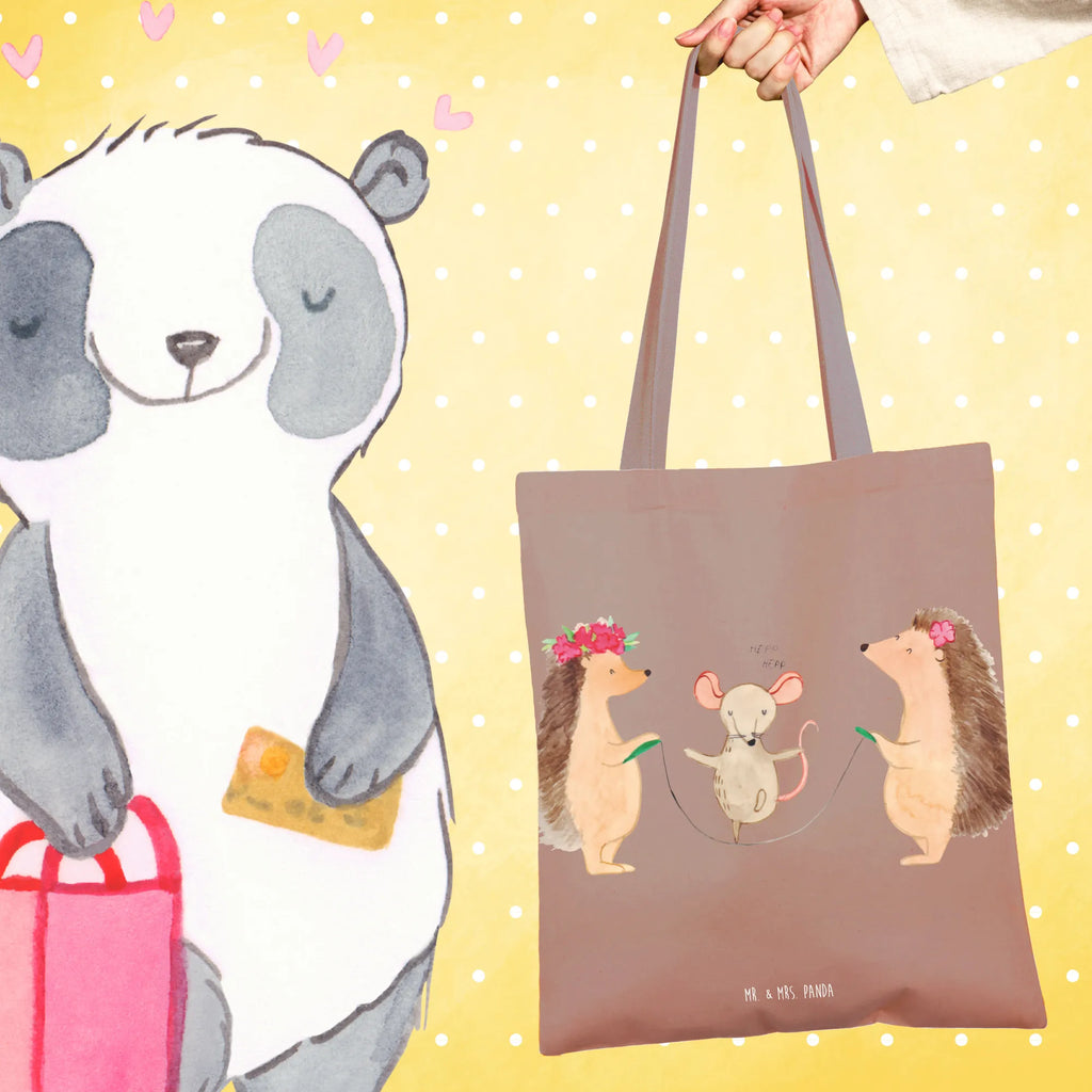 Tragetasche Igel Seilhüpfen Beuteltasche, Einkaufstüte, Stofftasche, Einkaufstasche, Stoffbeutel, Jutetasche, Shopper, Badetasche, Tasche, Laptoptasche, Jutebeutel, Tragetasche, Schultertasche, Strandtasche, Umhängetasche, Beutel, Tiermotive, Gute Laune, lustige Sprüche, Tiere, Kindergarten, Maus, Seilhüpfen, Kinder, Seilspringen, Igel