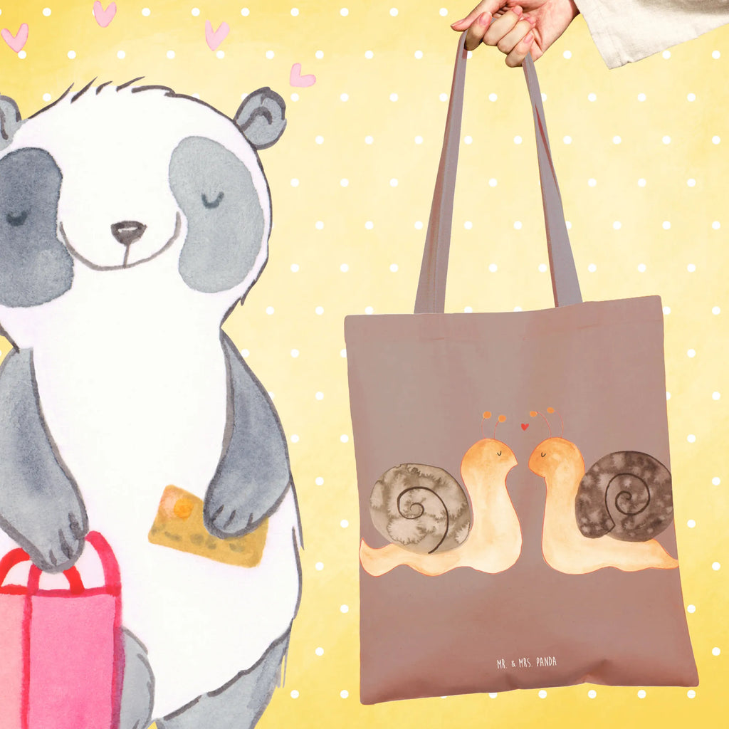 Tote bag Snails in love Strandtasche, Laptoptasche, Tragetasche, Schultertasche, Tasche, Beuteltasche, Umhängetasche, Jutetasche, Einkaufstasche, Badetasche, Stofftasche, Stoffbeutel, Einkaufstüte, Shopper, Beutel, Jutebeutel, Liebe, Partner, Freund, Freundin, Ehemann, Ehefrau, Heiraten, Verlobung, Heiratsantrag, Liebesgeschenk, Jahrestag, Hocheitstag