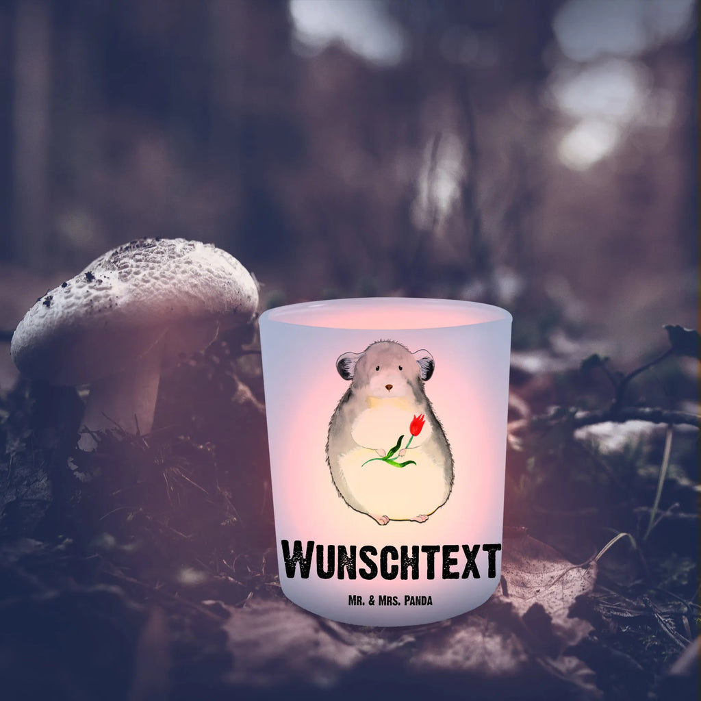 Personalisiertes Windlicht Chinchilla Blume Teelichthalter Outdoor mit Namen, Windlicht Draußen selber gestalten, Windlicht Nachhaltig, Windlicht Wohnzimmer, Windlicht Handgemacht, Windlicht Klein, Windlicht Balkon, Windlicht Glas mit Wunschtext, Windlicht Vintage mit Namen, Windlicht Terrasse, Windlicht Garten mit Namen, Windlicht Dekoration mit Namen, Teelichthalter für draußen selber gestalten, Windlicht Boho, Windlicht Kerzenhalter, Windlicht Laterne, Teelichthalter mit Namen, Windlicht mit Namen, Windlicht Skandinavisch, Windlicht Romantisch, Windlicht Outdoor, Windlicht Für Draußen, Windlicht Modern, Windlicht Design, Teelichthalter mit Wunschtext, Windlicht Groß, Windlichter mit Namen, Teelicht Glas mit Namen, Windlicht Geschenk, Tiermotive, Gute Laune, lustige Sprüche, Tiere, Büroalltag, Glücklichsein, Kummer, traurig sein, Chinchillas, Depressionen, Liebeskummer, Chinchilla, Büro, Chaos