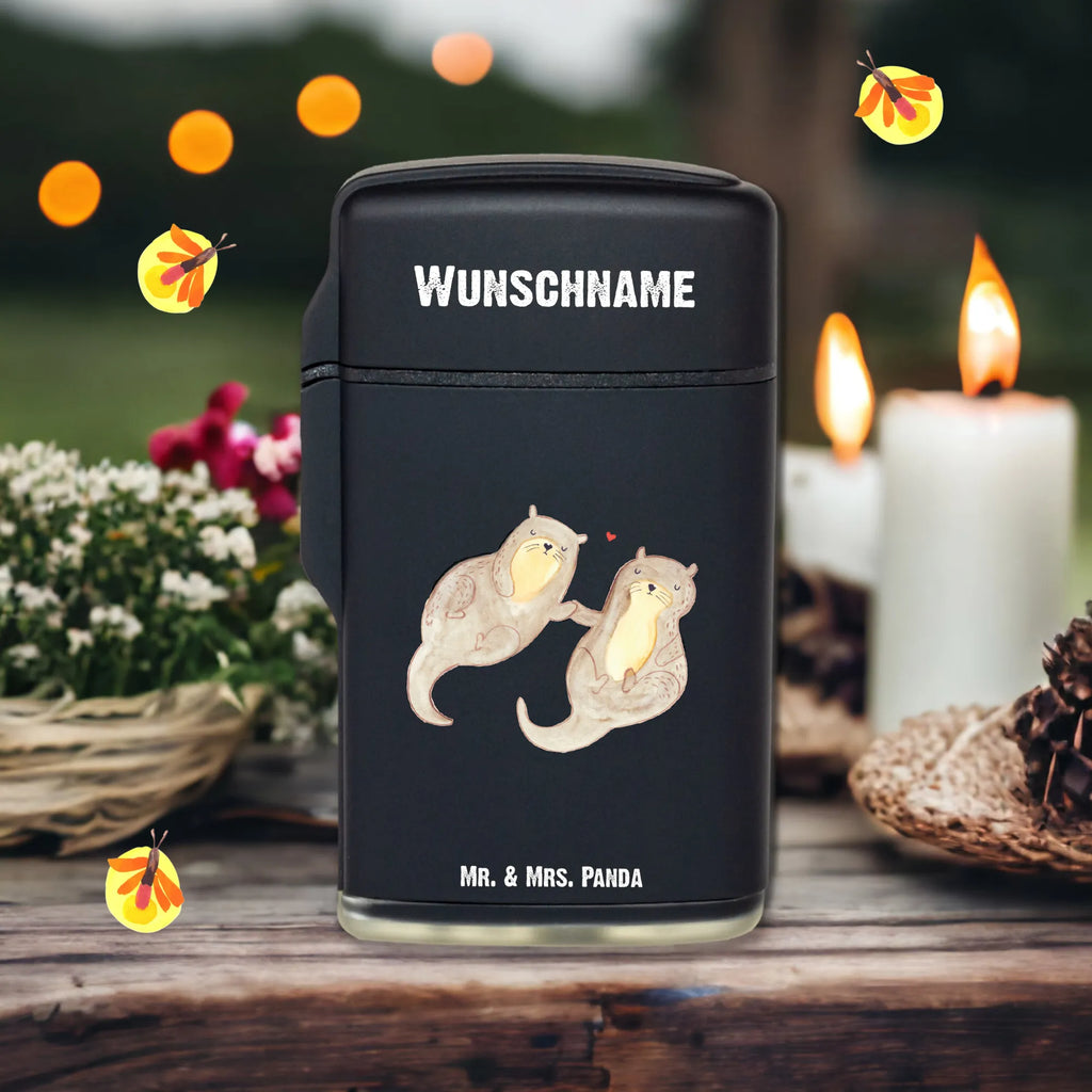 Personalisiertes Feuerzeug Otter händchenhaltend Feuerzeug Geschenk Mit Namen, Feuerzeug Mit Wunschtext, Feuerzeug Für Frauen Personalisiert, Feuerzeug Mit Datum, Feuerzeug Mit Spruch, Feuerzeug Bedrucken Lassen, Feuerzeug Mit Gravur, Feuerzeug Mit Namen, Feuerzeug Mit Persönlicher Gravur, Hochwertiges Feuerzeug Mit Namen, Personalisiertes Feuerzeug, Feuerzeug mit Widmung, Feuerzeug Für Männer Mit Namen, Feuerzeug Mit Wunschname, Individuelles Feuerzeug, Feuerzeug Als Geschenk Personalisiert, Feuerzeug Mit Gas nachfüllbar, Feuerzeug Mit Namen Und Symbol, Graviertes Feuerzeug, Feuerzeug Mit Initialen, Feuerzeug Mit Widmung, Feuerzeug Personalisiert, Feuerzeug Mit Text, Feuerzeug Selbst Gestalten, Otter, Fischotter, Seeotter, Otter Seeotter See Otter