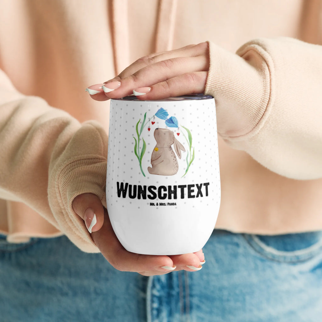 Personalisierter Weinbecher Hase Blume Weinbecher Aus Edelstahl Mit Namen, Weinglas Mit Initialen, Modernes Weinglas Mit Wunschname, Kunststoff-Weinglas Mit Namen, Klassisches Weinglas Mit Namensgravur, Rustikaler Weinbecher Mit Namen, Bambus-Weinbecher Mit Wunschname, Becher Für Wein Mit Namensdruck, Weinbecher Für Picknick Mit Namen, Umweltfreundliches Weinglas Mit Namen, Kristallglas Weinglas Mit Wunschname, Weinglas Für Party Mit Wunschname, Weinbecher Für Camping Mit Namensgravur, Mundgeblasenes Weinglas Mit Namen, Spülmaschinenfestes Weinglas Mit Gravur, Personalisierter Weinbecher, Kelchglas Mit Wunschname, Reise-Weinbecher Mit Namen, Acryl-Weinbecher Mit Namensgravur, Weinglas Für Zuhause Mit Namensgravur, Becher Aus Edelstahl Für Wein Mit Namen, Weinbecher Mit Deckel Und Namen, Universalglas Mit Namensgravur, Stapelbares Weinglas Mit Namen, Trinkbecher Wein Mit Namen, Thermo-Weinbecher Mit Namensaufdruck, Weinbecher Mit Namen, Öko Weinglas Mit Namensdruck, Weinglas Mit Namensgravur, Ostern, Osterdeko, Osterhase, Osternest, Ostergeschenke, Geschenke zu Ostern, Ostern Geschenk, Ostergeschenke Kinder, Ostern Kinder, Taufgeschenk, Erstes Kind, Schwangerschaft, Kindergeburtstag, Hase, Hoffnung, Kaninchen, Taufe, Träume, Geburtstag, Kind, Geburt