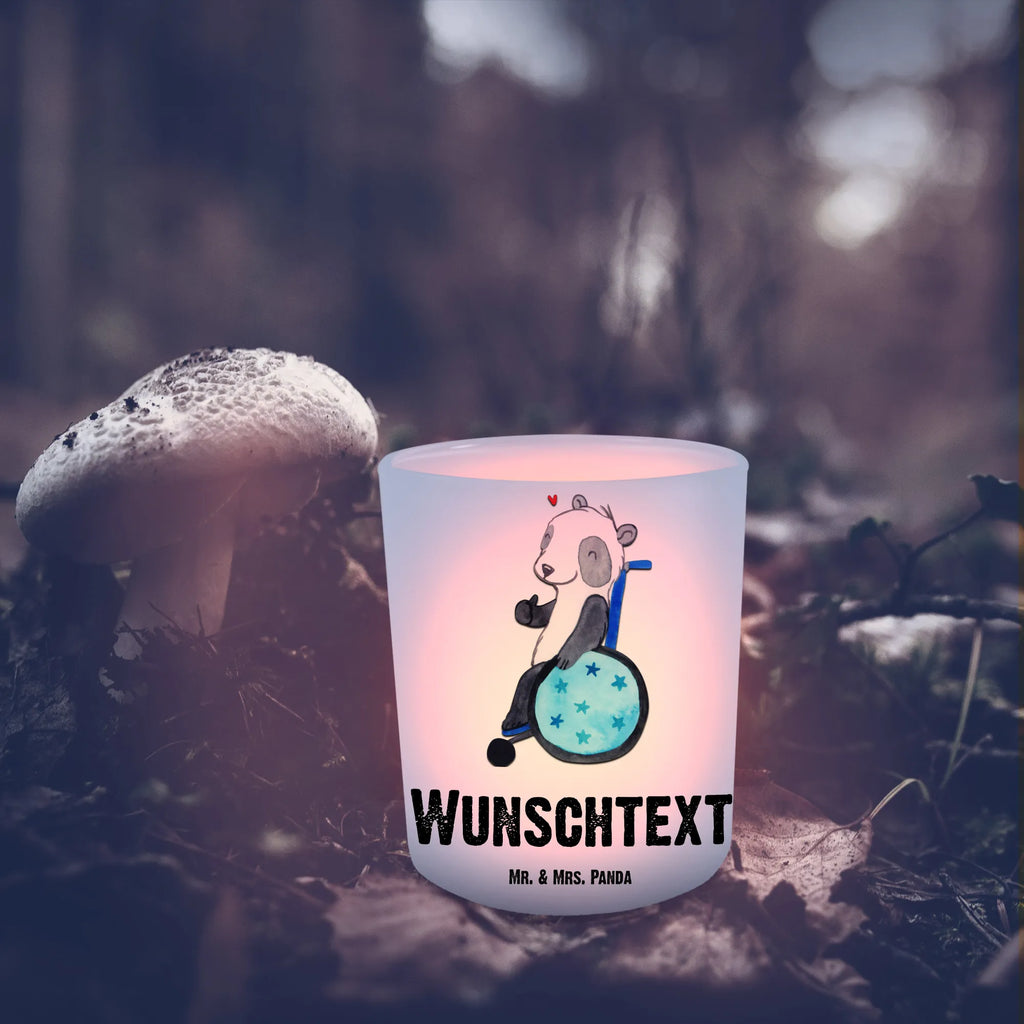 Personalisiertes Windlicht Panda Rollstuhl Windlicht Vintage mit Namen, Windlicht mit Namen, Windlicht Draußen Selber Gestalten, Kerzengläser, Teelichthalter mit Wunschtext, Windlicht Dekoration mit Namen, Windglas, Windlicht Garten mit Namen, Teelichthalter mit Namen, Teelichthalter Outdoor mit Namen, Teelichthalter für Draußen Selber Gestalten, Windlichtgläser, Windlicht Glas mit Wunschtext, Windlichter mit Namen, Windlichter für Teelichter, Teelicht Glas mit Namen, Panda, Rollstuhl