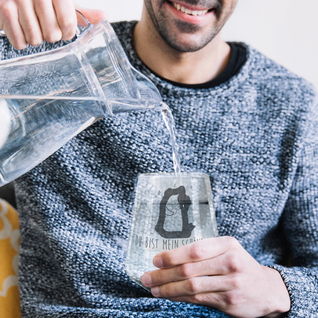 Trinkglas Bär Lied Glas Klassisch, Glas Transparent, Geschenkglas, Trinkglas Für Erwachsene, Glas Aus Kristall, Borosilikatglas, Saftglas, Glas Für Saft, Trinkglas Für Gäste, Trinkglas Klein, Glas Für Milch, Allzweckglas, Becherglas, Glas Ohne Stiel, Gläser Für Küche, Wasserglas, Alltagsglas, Trinkglas Einzelstück, Glas Für Limonade, Trinkglas Für Kinder, Glas Für Cocktails, Dekoglas, Trinkglas, Stapelbares Trinkglas, Glas Klar, Trinkglas Groß, Umweltfreundliches Glas, Nachhaltiges Trinkglas, Hitzebeständiges Glas, Glas Dünnwandig, Trinkglas Set, Designglas, Glas Bunt, Glas Mit Motiv, Trinkglas Spülmaschinenfest, Glas Dickwandig, Glas Für Wasser, Glas Für Kaltgetränke, Glas Modern, Glasbecher, Trinkglas Für Büro, Glas, Gläser Für Wohnzimmer, Glas Für Eistee, Glas Mit Spruch, Glas Für Heißgetränke, Bär, Teddy, Teddybär, Song, Frau, Liebe, Lied, Freundin, Spruch, Liebeslied, Bear, Bärchen, Geschenk, Partner, Valentine, Herz, Valentinstag