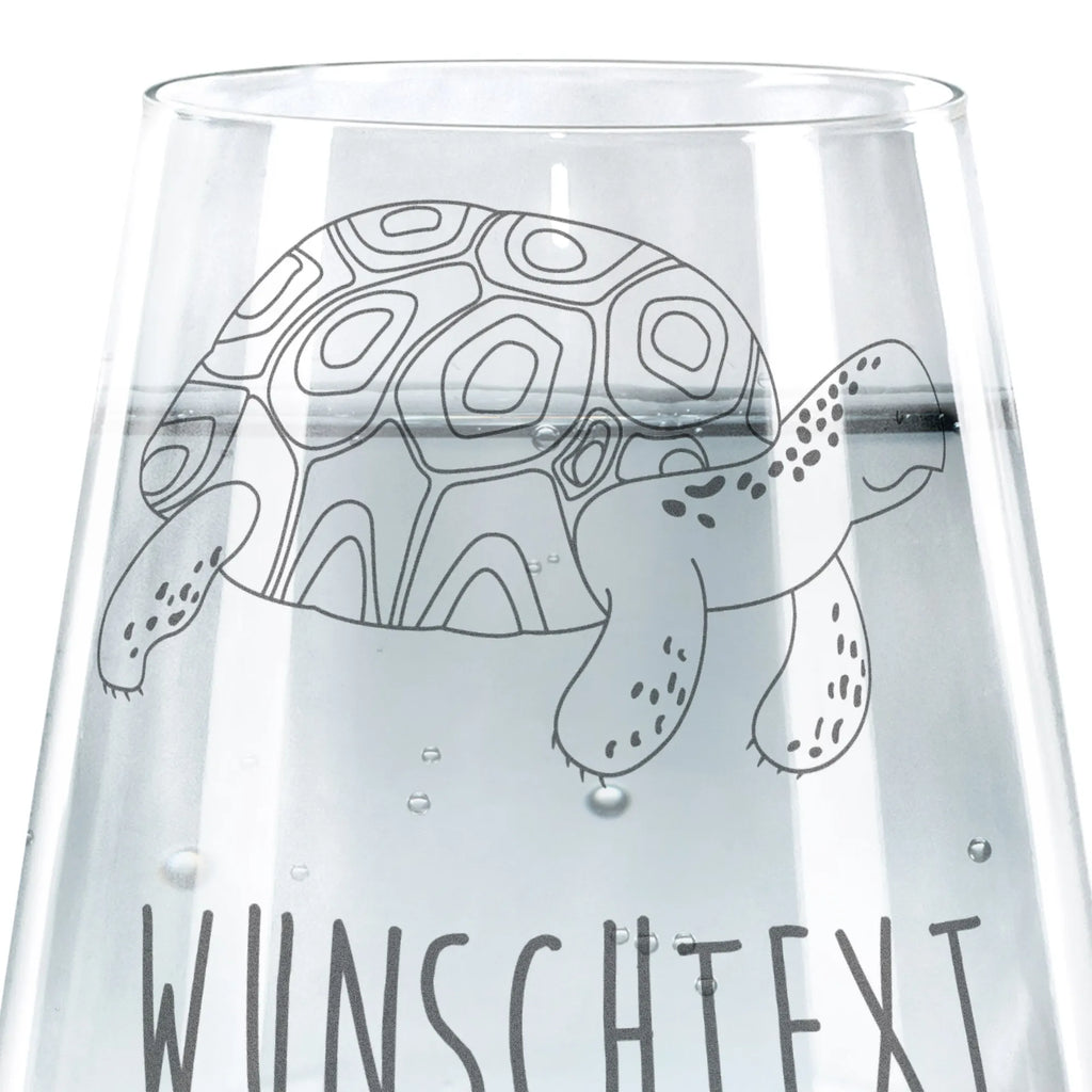 Personalisiertes Trinkglas Schildkröte Marschieren Becherglas Mit Namen, Glas Für Gäste Mit Gravur, Glas Klar Mit Gravur, Spülmaschinenfestes Glas Mit Gravur, Glas Mit Liebevoller Gravur, Glas Mit Gravur, Glas Für Wasser Mit Gravur, Hitzebeständiges Trinkglas Mit Gravur, Trinkglas Klein Mit Namen, Glas Für Feierlichkeiten Mit Gravur, Glas Für Erwachsene Mit Wunschtext, Personalisiertes Trinkglas, Wasserglas Mit Gravur, Glasbecher Mit Gravur, Glas Mit Namen, Persönliches Trinkglas, Stapelbares Glas Mit Gravur, Tischglas Mit Wunschgravur, Trinkglas Mit Personalisierung, Trinkglas Mit Wunschtext, Trinkglas Mit Namen, Buntes Glas Mit Wunschtext, Trinkglas Aus Kristall Mit Gravur, Borosilikatglas Mit Namen, Glas Für Saft Mit Namen, Saftglas Mit Wunschtext, Glas Mit Text, Trinkglas Selbst Gestalten, Geschenkglas Mit Namen, Trinkglas Für Zuhause Mit Namen, Trinkglas Groß Mit Wunschgravur, Trinkglas Mit Initialen, Designglas Mit Wunschtext, Allzweckglas Mit Namen, Trinkglas Mit Wunschgravur, Meerestiere, Meer, Urlaub, Schildkröten, Neustart, Reiselust, get lost, Motivation, Lieblingsmensch, Inspiration, Abenteuer, Schildkröte