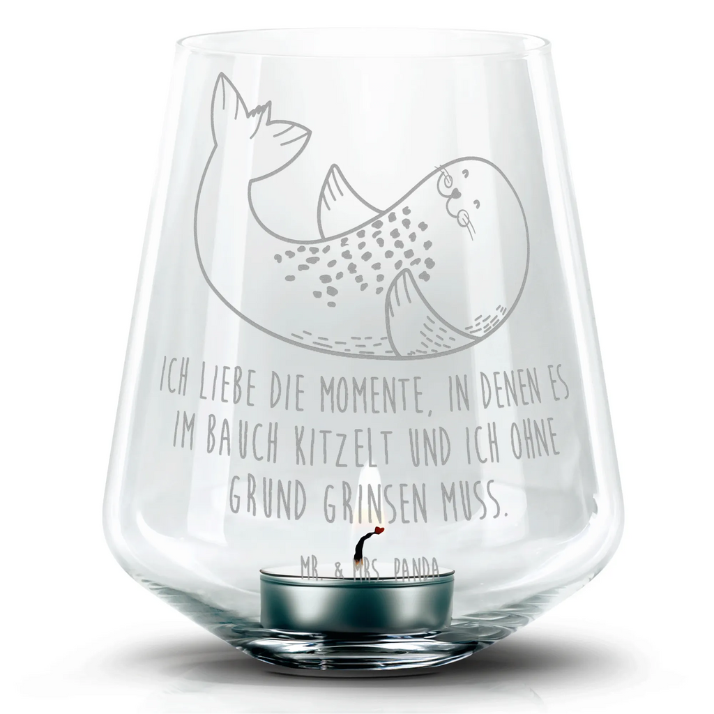 Gravur Windlicht Robbe Liegen Gravur Windlicht, Windlicht aus Glas, Teelicht, Romatisches Windlicht, Teelichthalter, Tiermotive, Gute Laune, lustige Sprüche, Tiere, Seehund, Freude, Robben, Robbe, Nordsee, Strand, Lachen, Ostsee, Meerestier